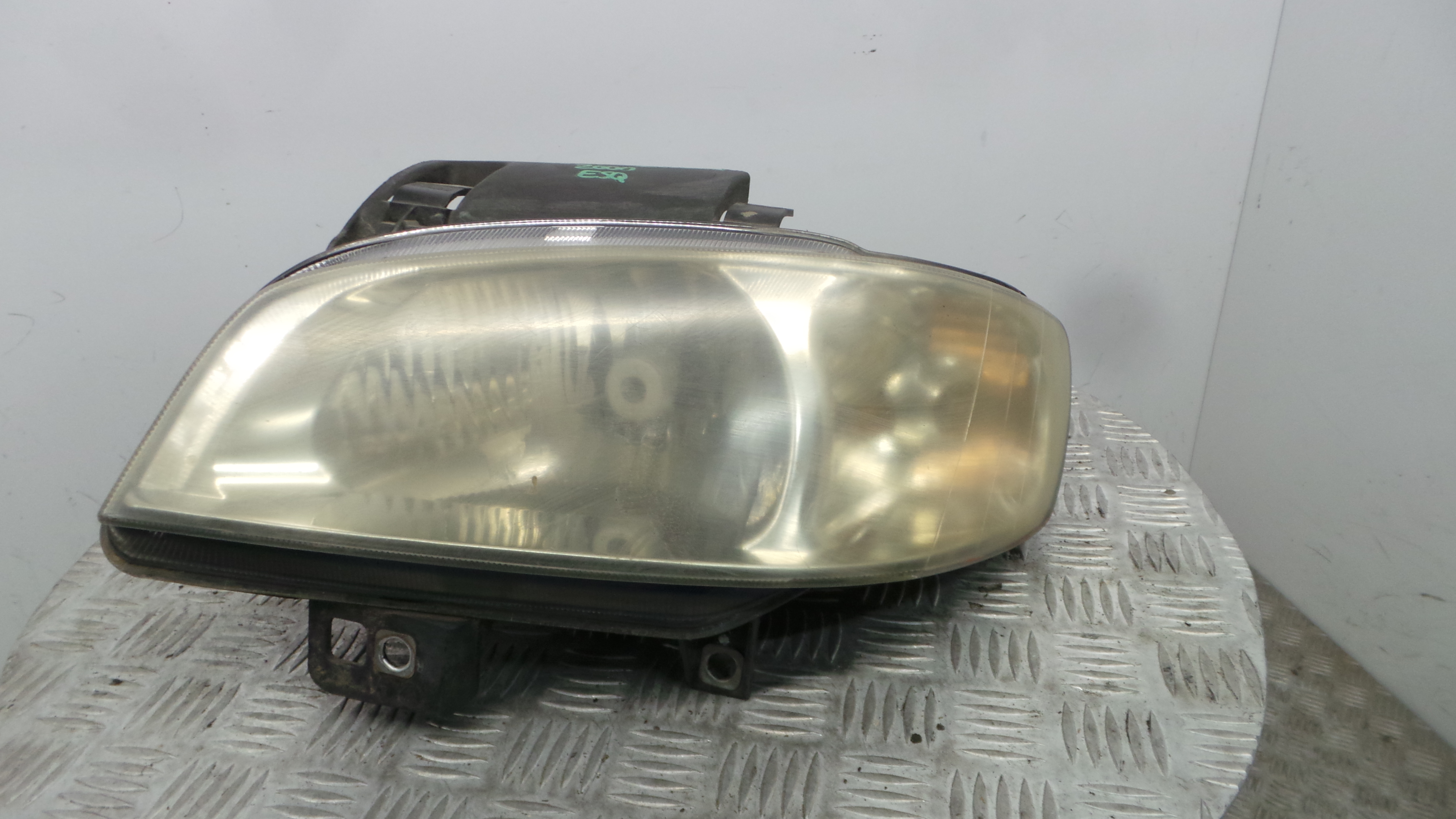 Ótica Esq 6K1941043A - SEAT IBIZA II (6K1), IBIZA Mk II (6K1)-36410954 Ótica Esq 6K1941043A - SEAT IBIZA II (6K1), IBIZA Mk II (6K1)-36410954