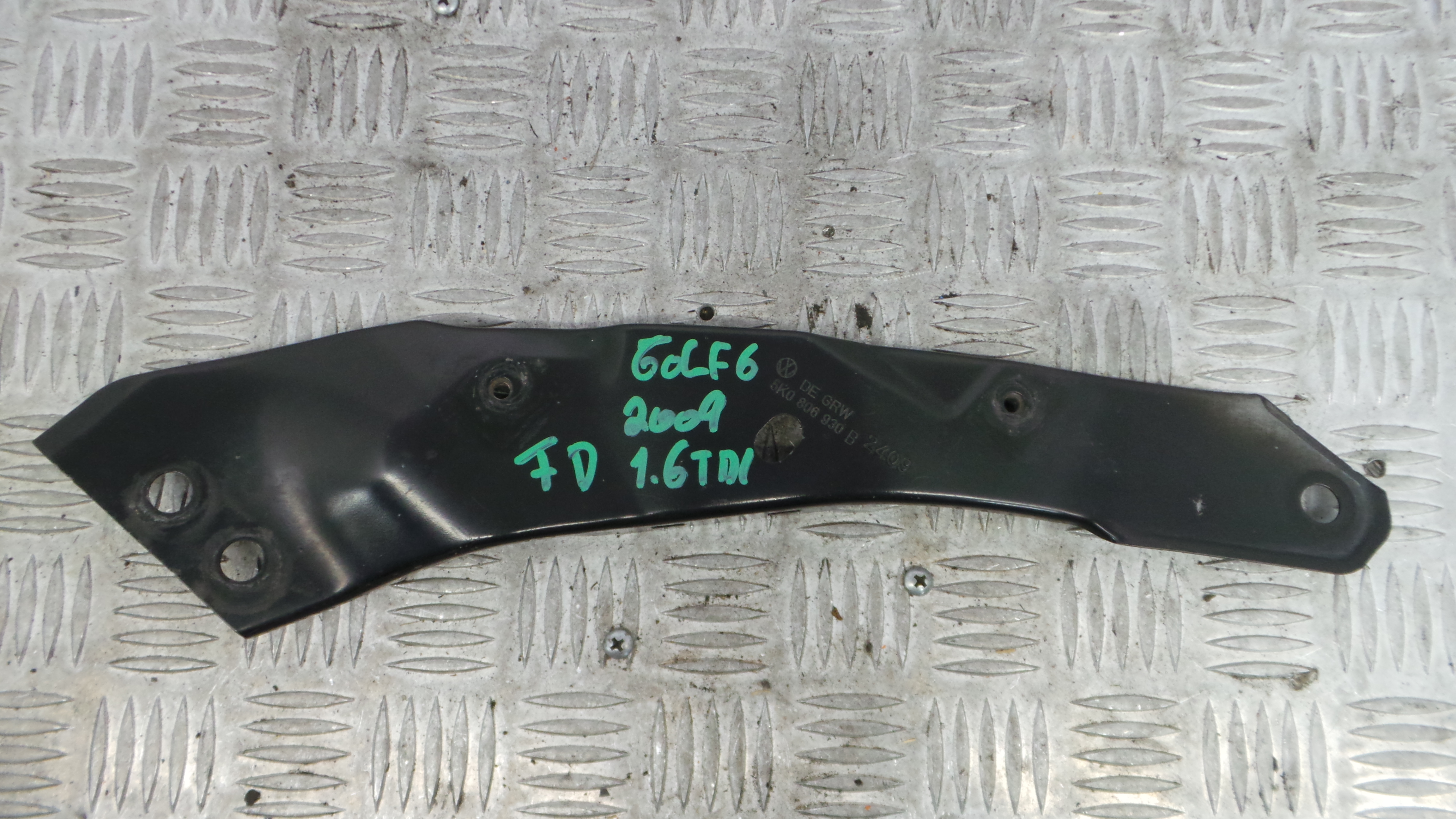 Suporte de Radiador 5K006930B - VW GOLF VI (5K1)-36411008