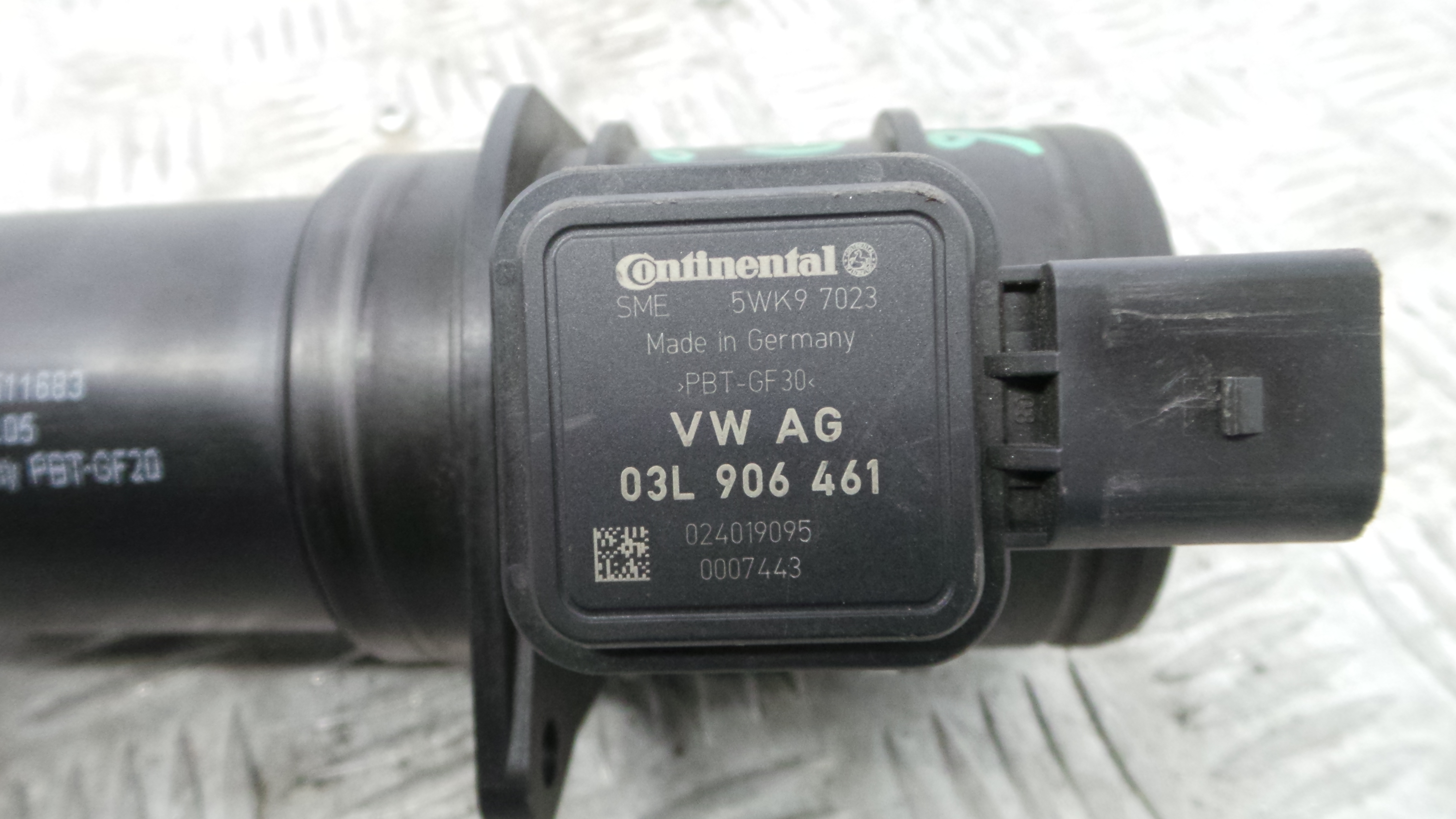 Medidor de Massa de Ar 03L906461 - VW GOLF VI (5K1)-36411080