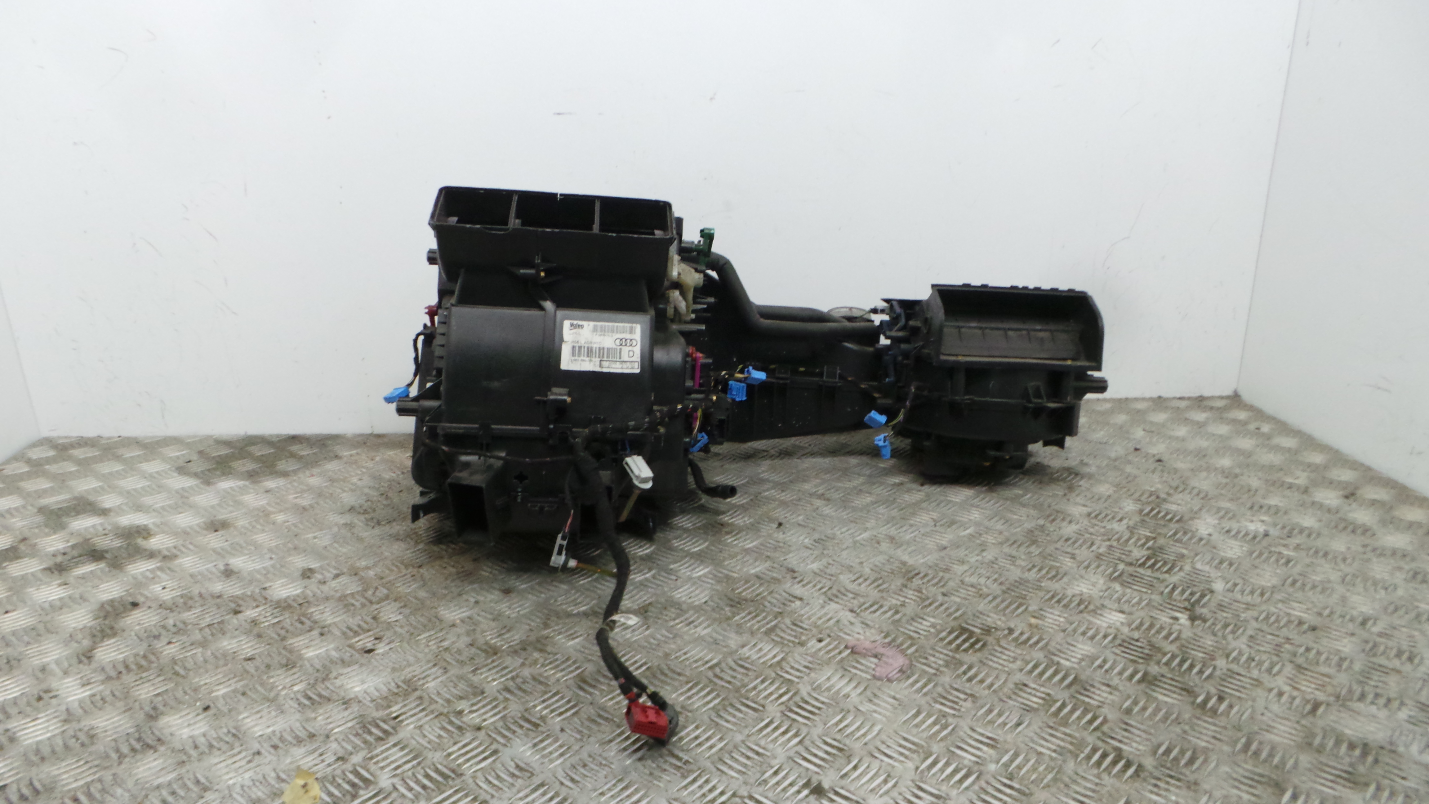 Caixa da Chauffage / Caixa da Sofagem 8E1820005J - AUDI A4 B7 (8EC)-36411115