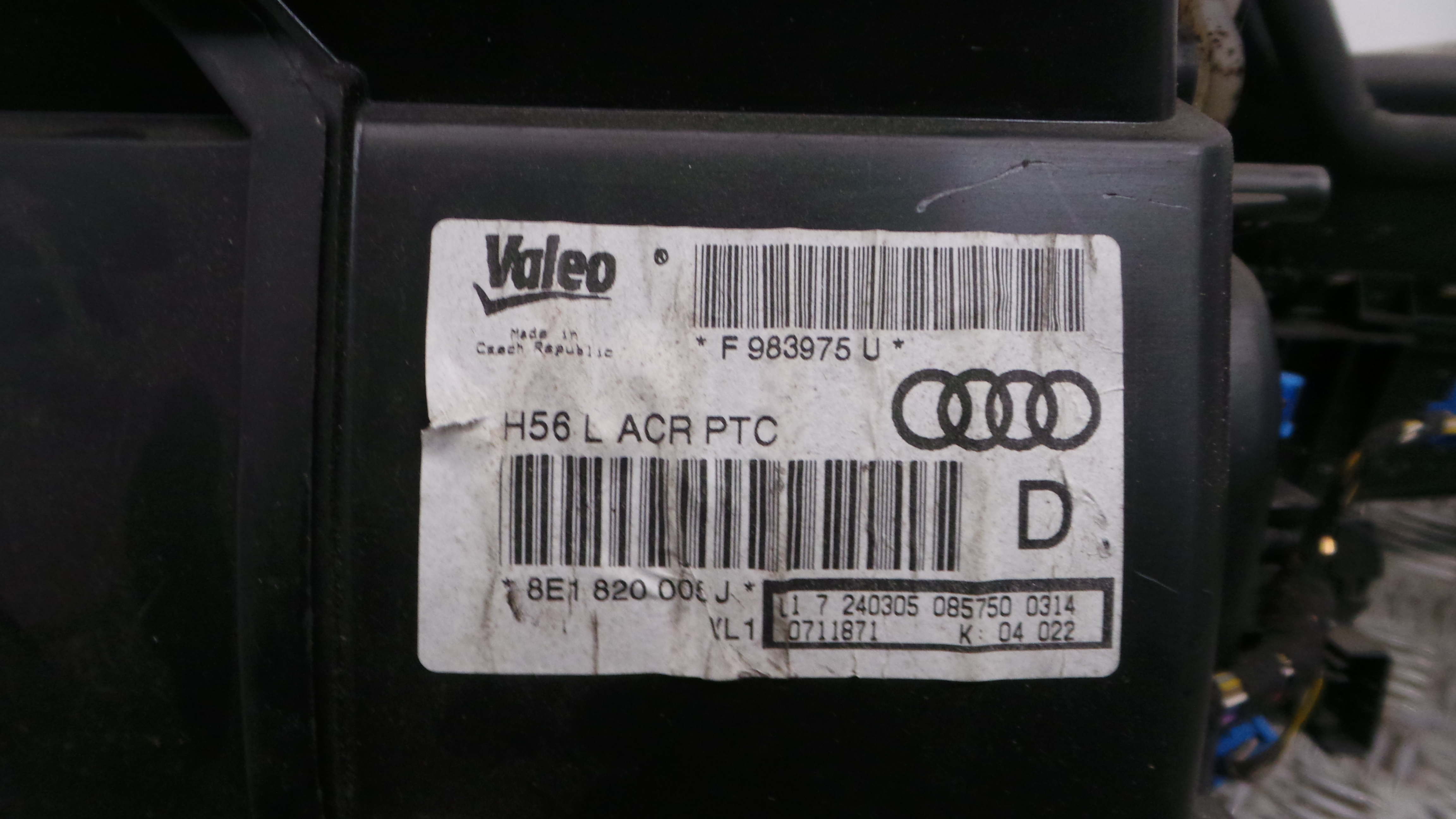 Caixa da Chauffage / Caixa da Sofagem 8E1820005J - AUDI A4 B7 (8EC)-36411115