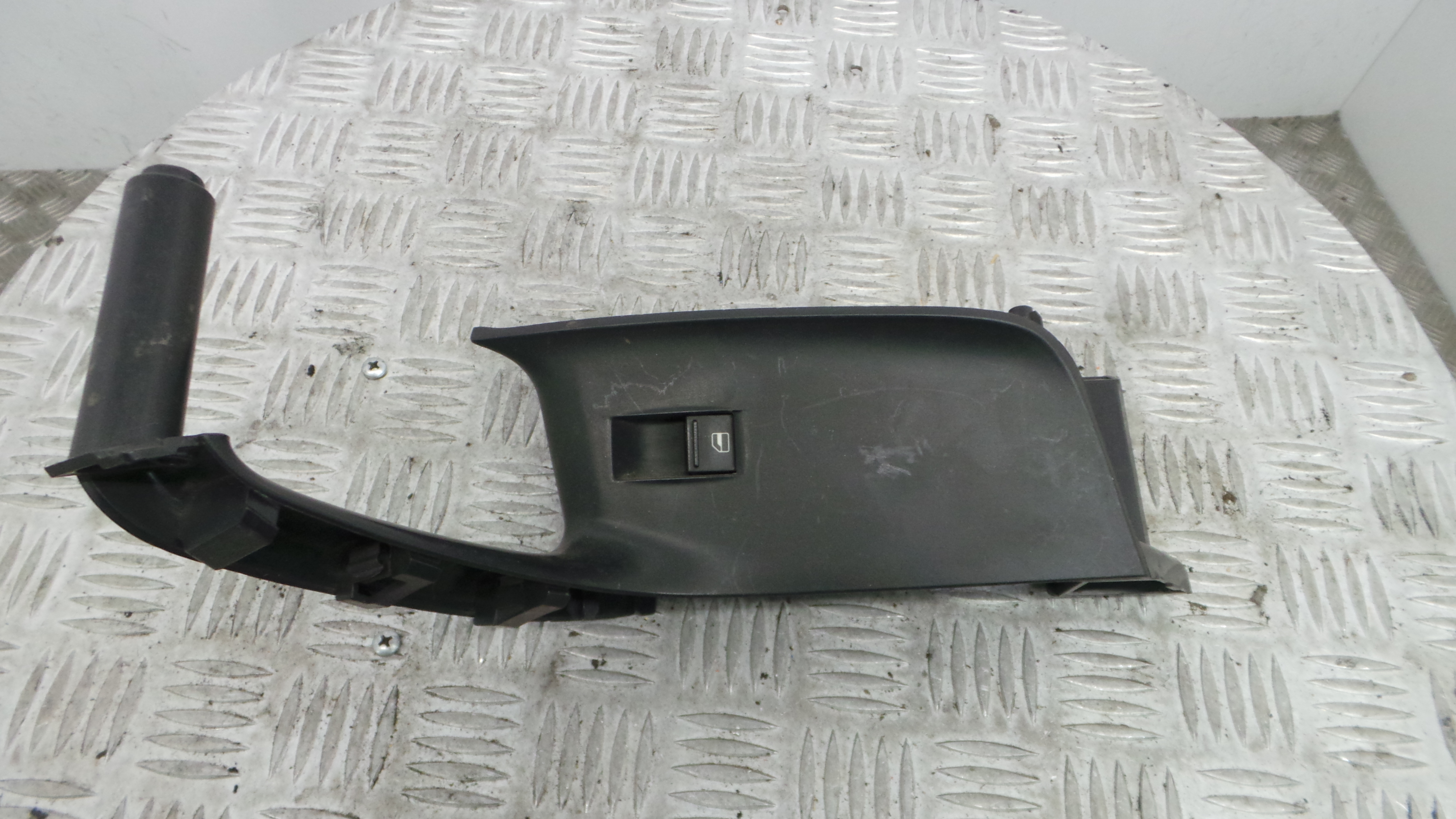 Interruptor / Comando Elevador Vidro Frente Dto 6J1867180 - SEAT IBIZA IV (6J5, 6P1), IBIZA Mk IV (-36413846 Interruptor / Comando Elevador Vidro Frente Dto 6J1867180 - SEAT IBIZA IV (6J5, 6P1), IBIZA Mk IV (-36413846