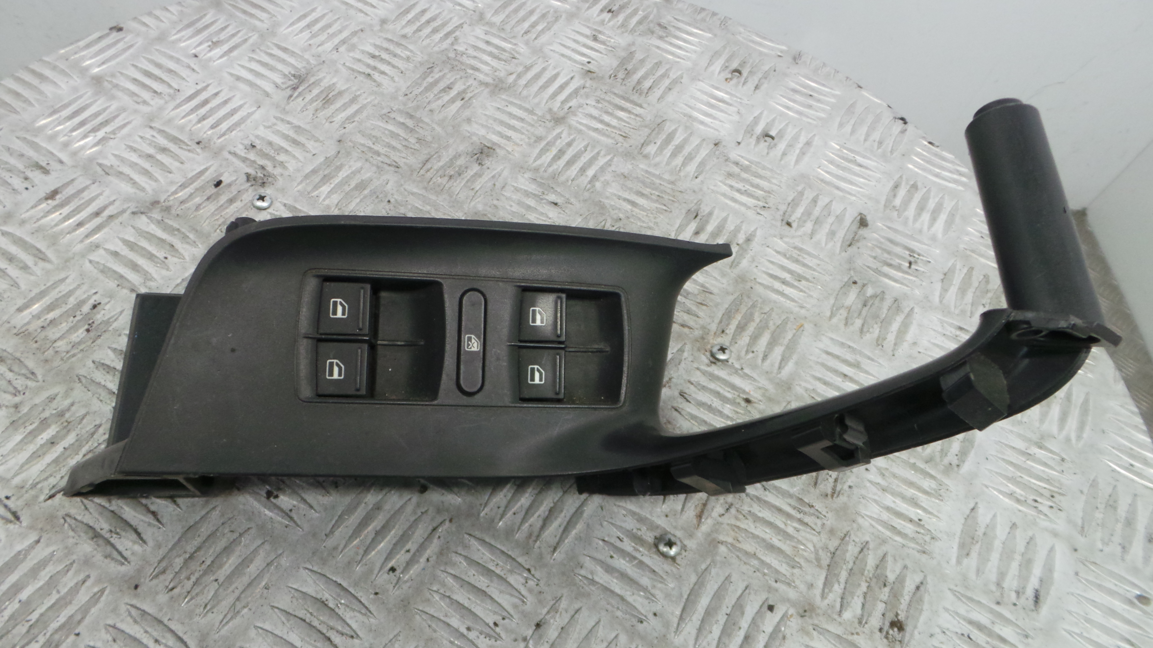 Interruptor / Comando Elevador Vidro Frente Esq  6J1867179A - SEAT IBIZA IV (6J5, 6P1), IBIZA Mk IV -36413867