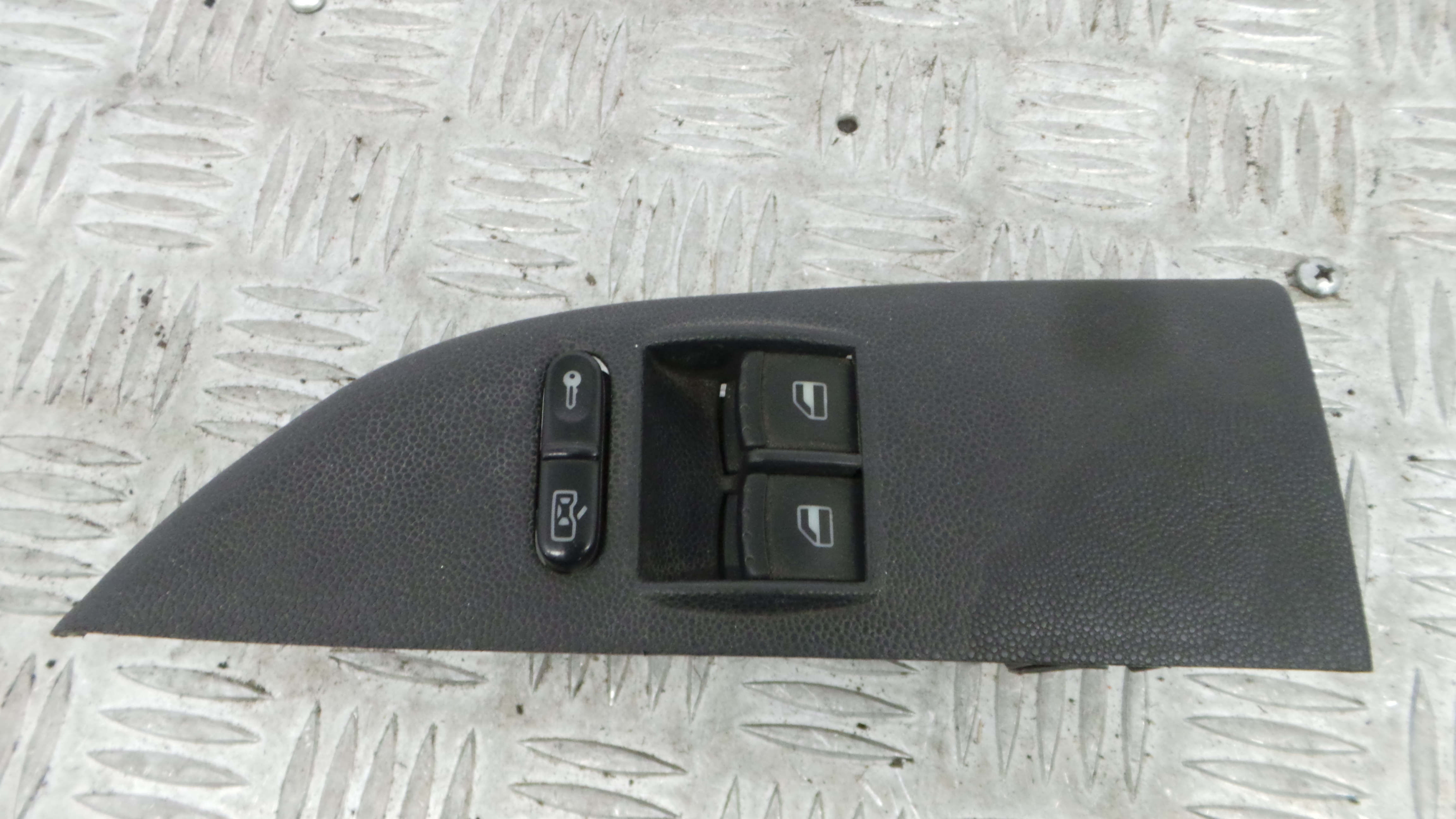 Interruptor / Comando Elevador Vidro Frente Esq  6Y1867227B - SKODA FABIA I (6Y2)-36413972 Interruptor / Comando Elevador Vidro Frente Esq  6Y1867227B - SKODA FABIA I (6Y2)-36413972
