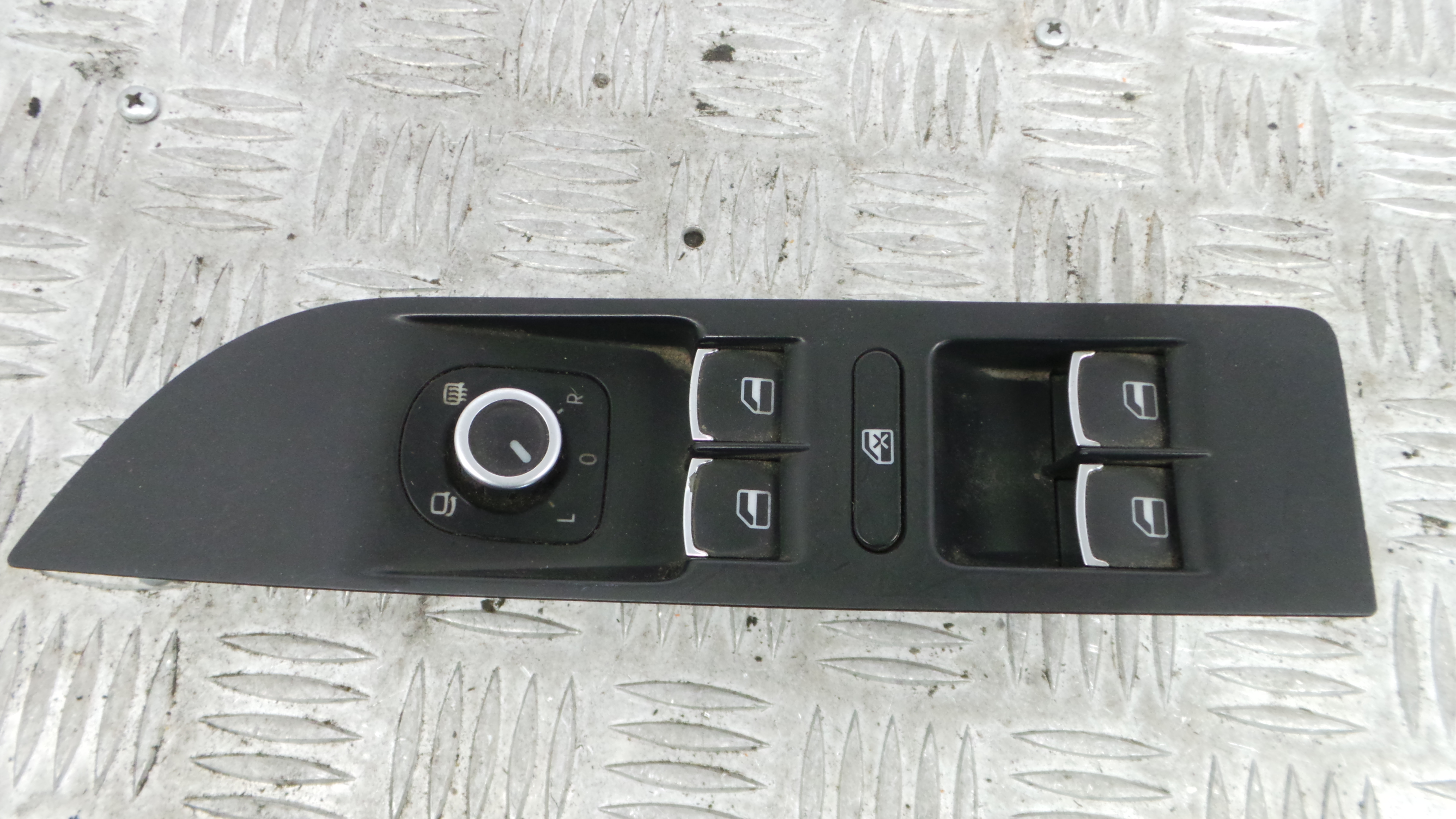 Interruptor / Comando Elevador Vidro Frente Esq  3C8857857D - VW PASSAT B6 (3C2)-36413983 Interruptor / Comando Elevador Vidro Frente Esq  3C8857857D - VW PASSAT B6 (3C2)-36413983