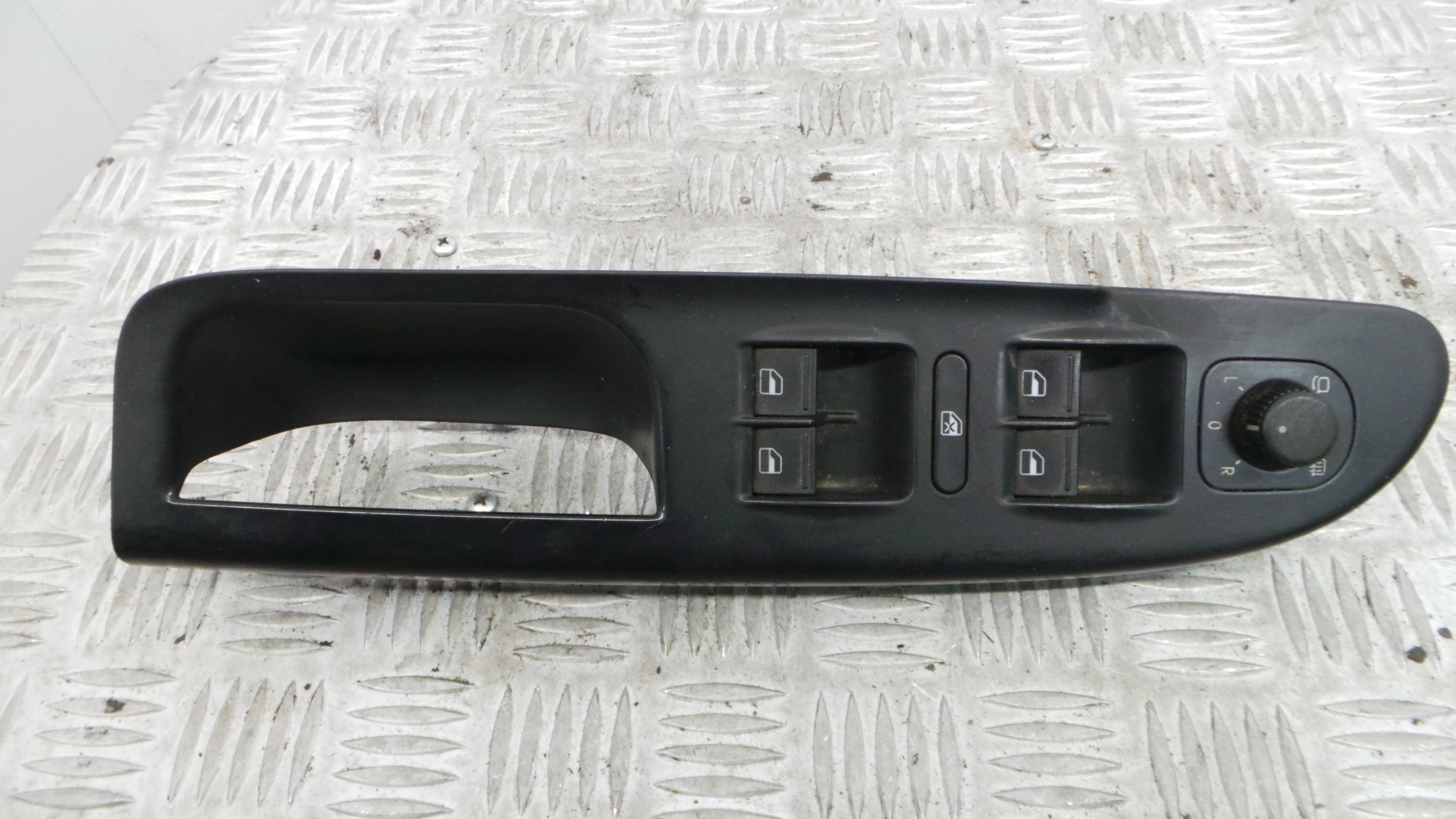 Interruptor / Comando Elevador Vidro Frente Esq  3C1867171B - VW PASSAT B6 (3C2)-36413991 Interruptor / Comando Elevador Vidro Frente Esq  3C1867171B - VW PASSAT B6 (3C2)-36413991