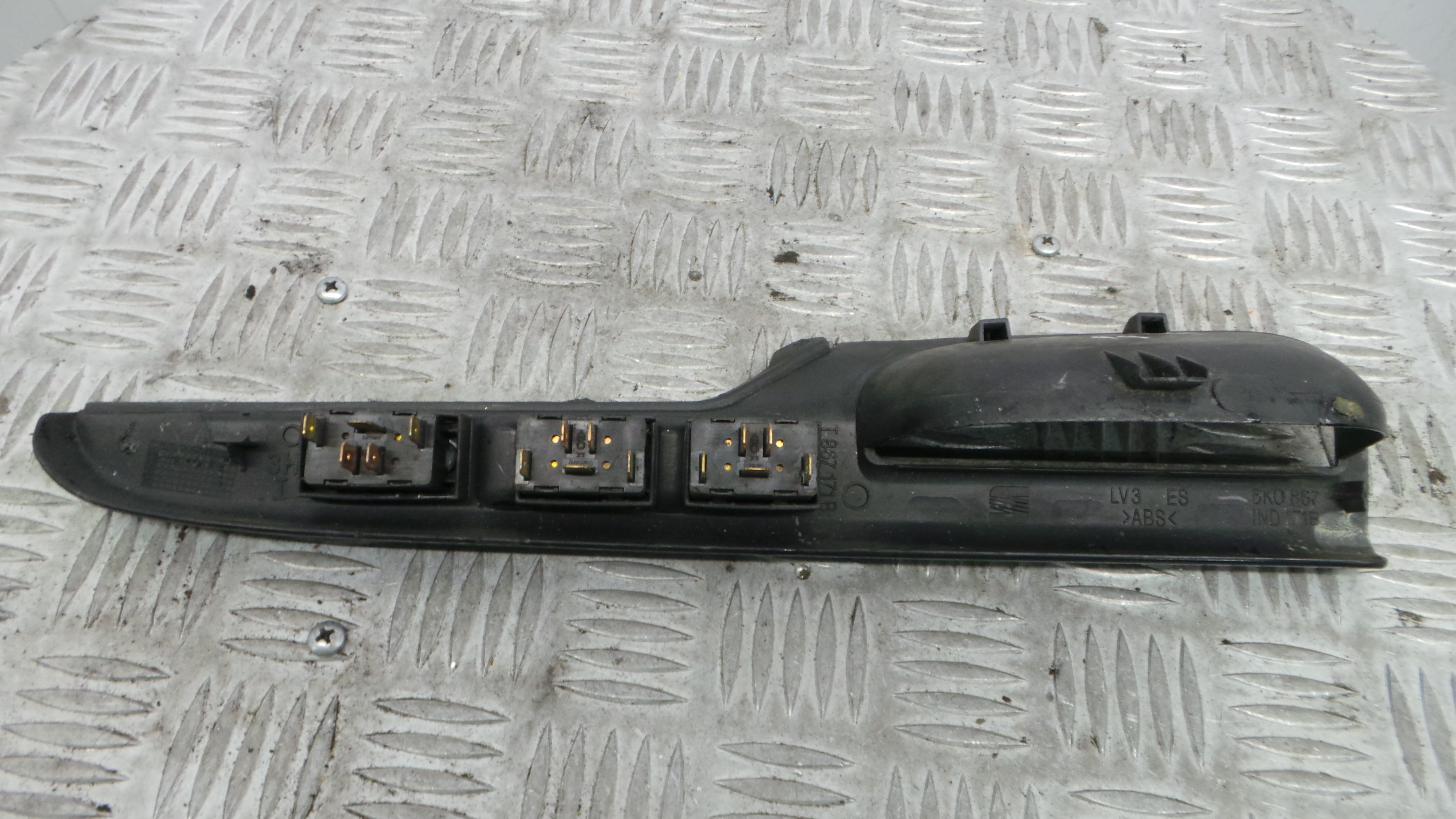 Interruptor / Comando Elevador Vidro Frente Esq  6K0867171B - SEAT IBIZA II (6K1), IBIZA Mk II (6K1)-36413995