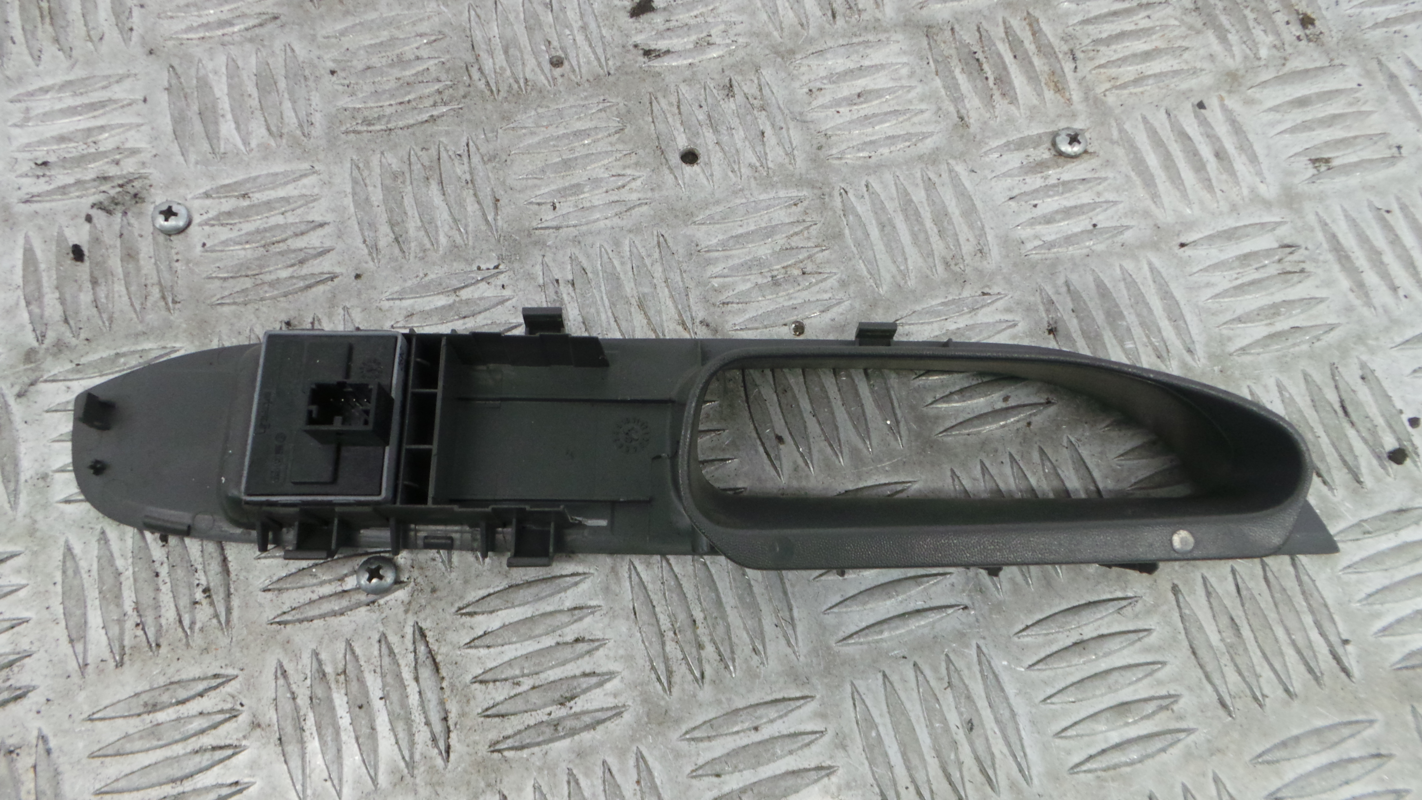 Interruptor / Comando Elevador Vidro Frente Esq  6L1867171F - SEAT IBIZA III (6L1), IBIZA Mk III (6L-36414040