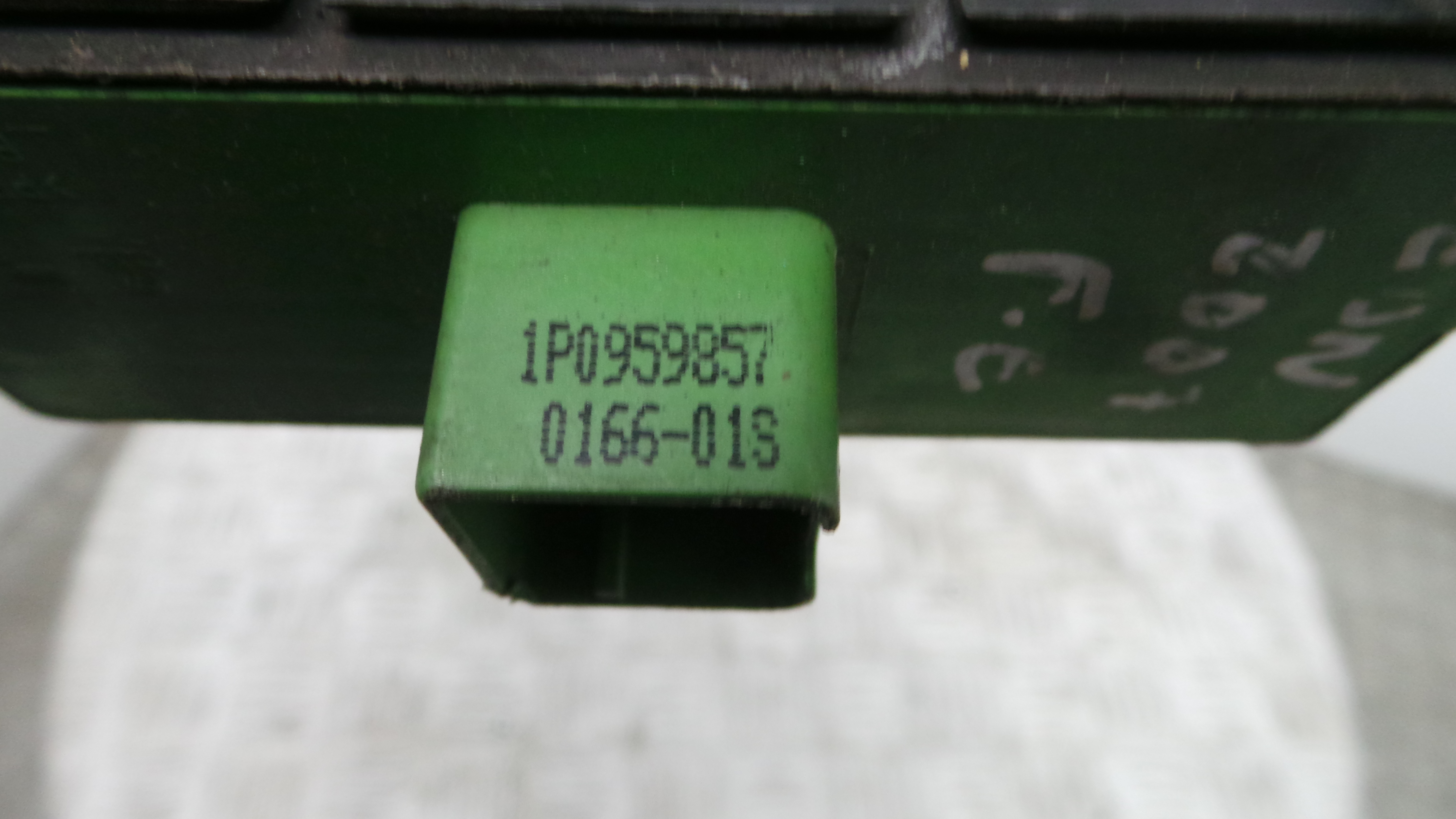 Interruptor / Comando Elevador Vidro Frente Esq  1P1867171A - SEAT LEON (1P1)-36414057