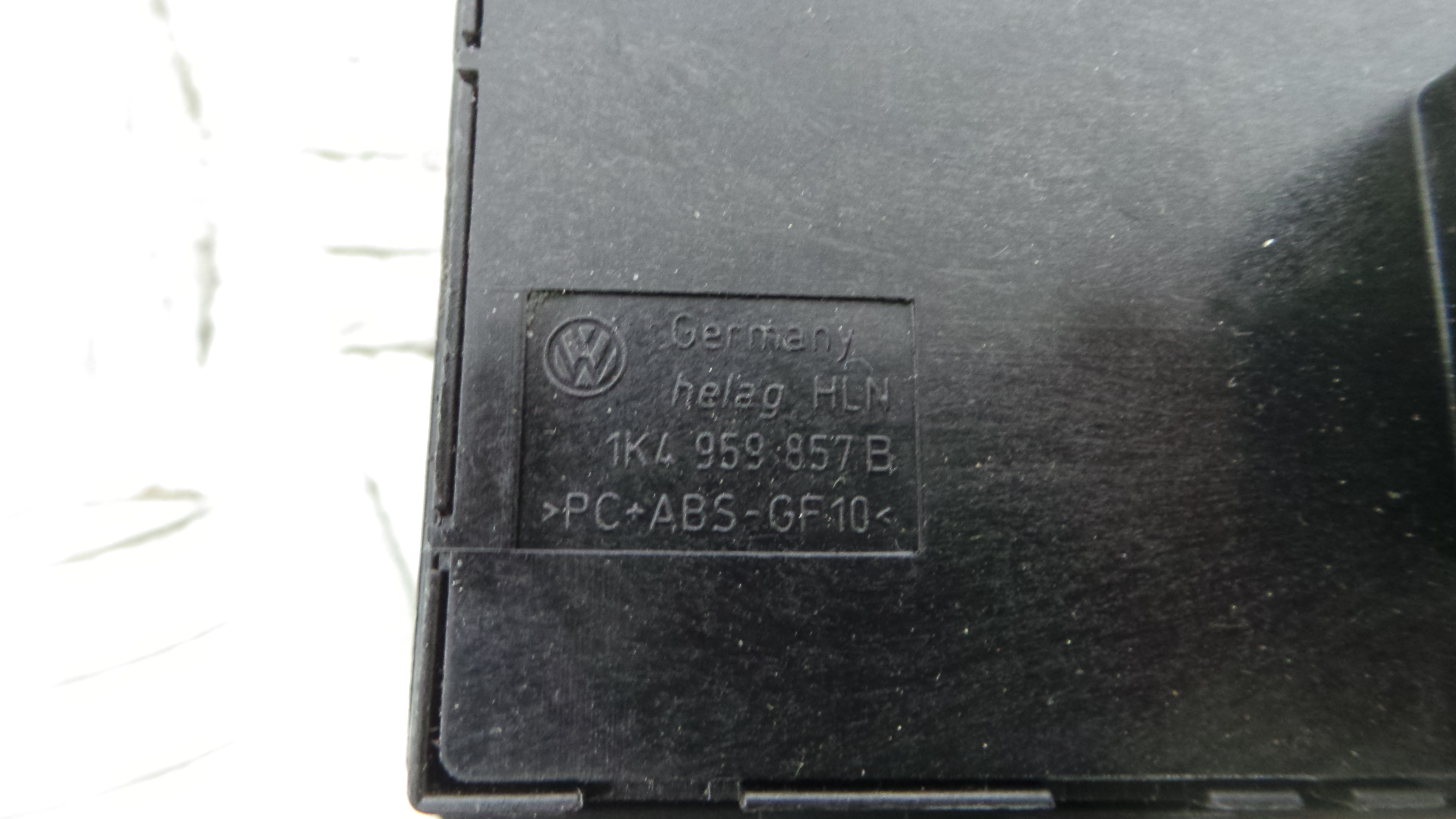 Interruptor / Comando Elevador Vidro Frente Esq  6R0867255D - VW POLO V (6R1, 6C1)-36414065