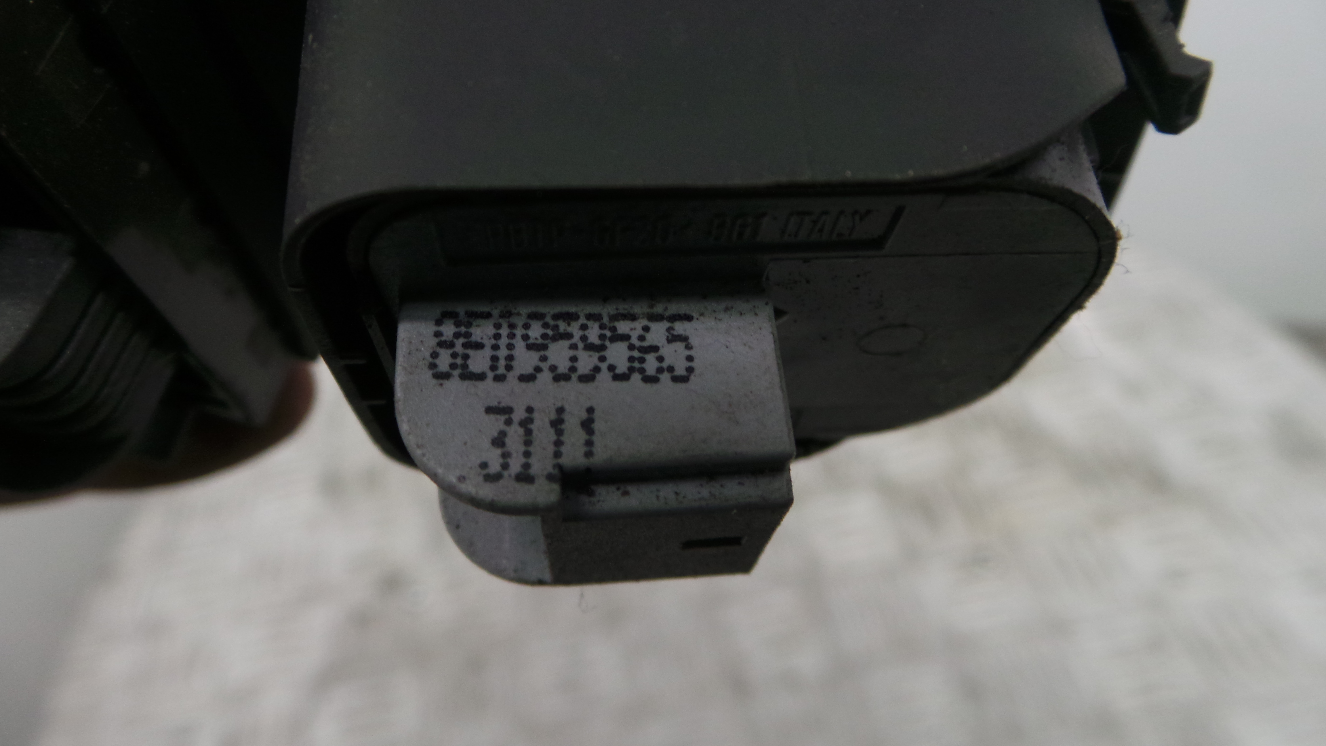 Interruptor / Comando Elevador Vidro Frente Esq  8X1959521A - AUDI A1 (8X1, 8XK)-36414133