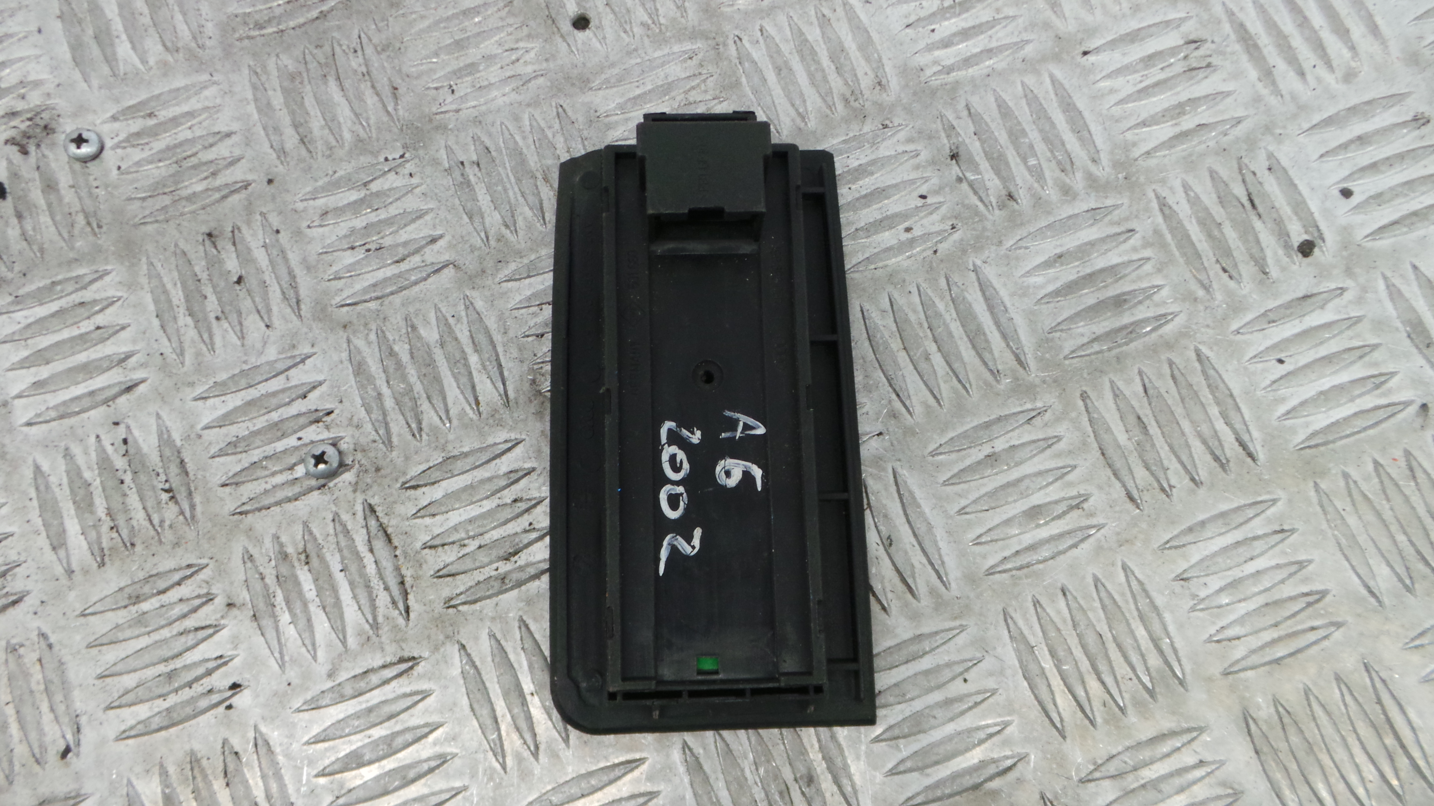 Interruptor / Comando Elevador Vidro Frente Esq  4B1959521 - AUDI A6 C5 (4B2)-36414137