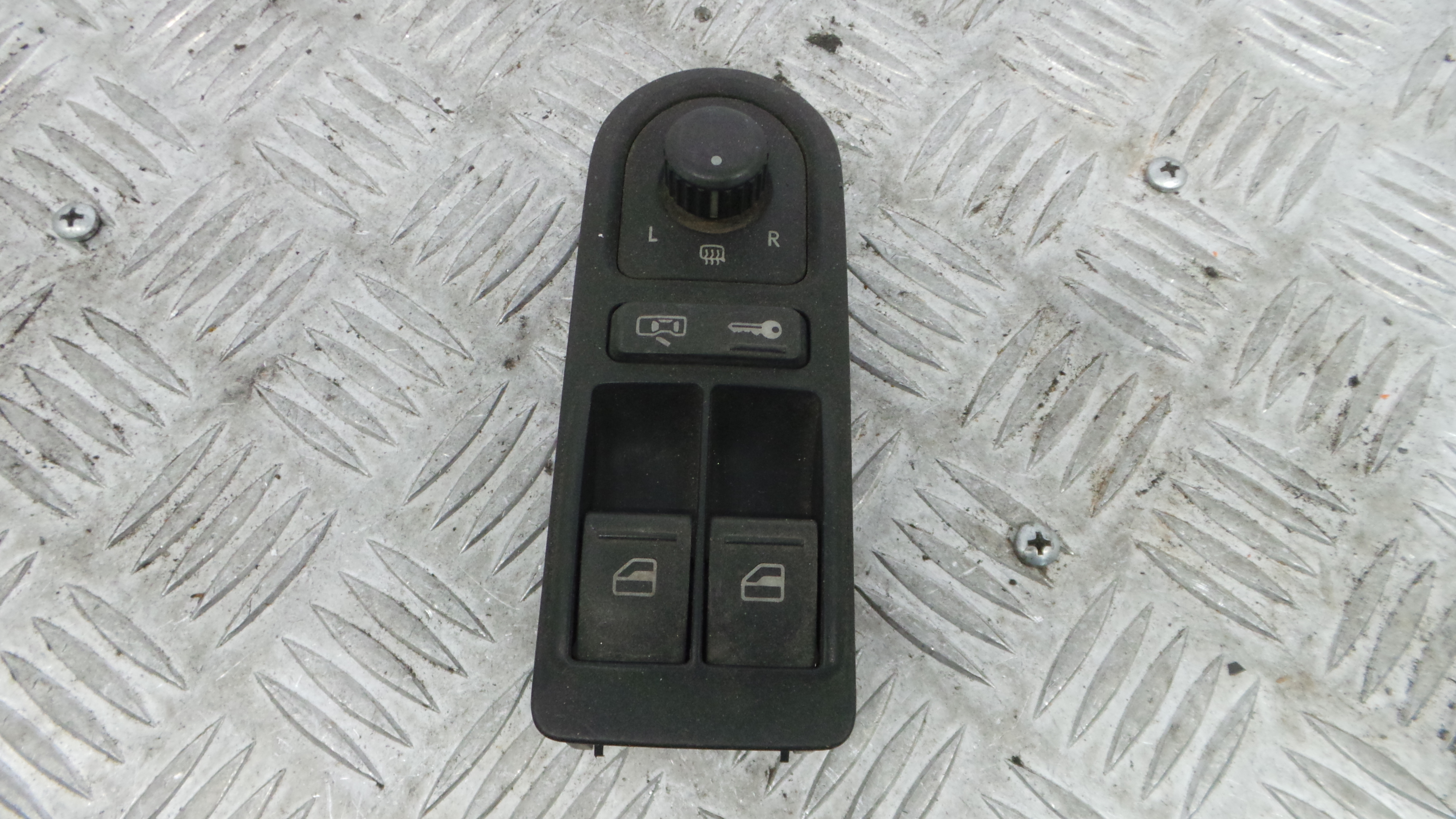 Interruptor / Comando Elevador Vidro Frente Esq  7H5959539J - VW TRANSPORTER Mk V Caixa (7HA, 7HH, 7-36414175