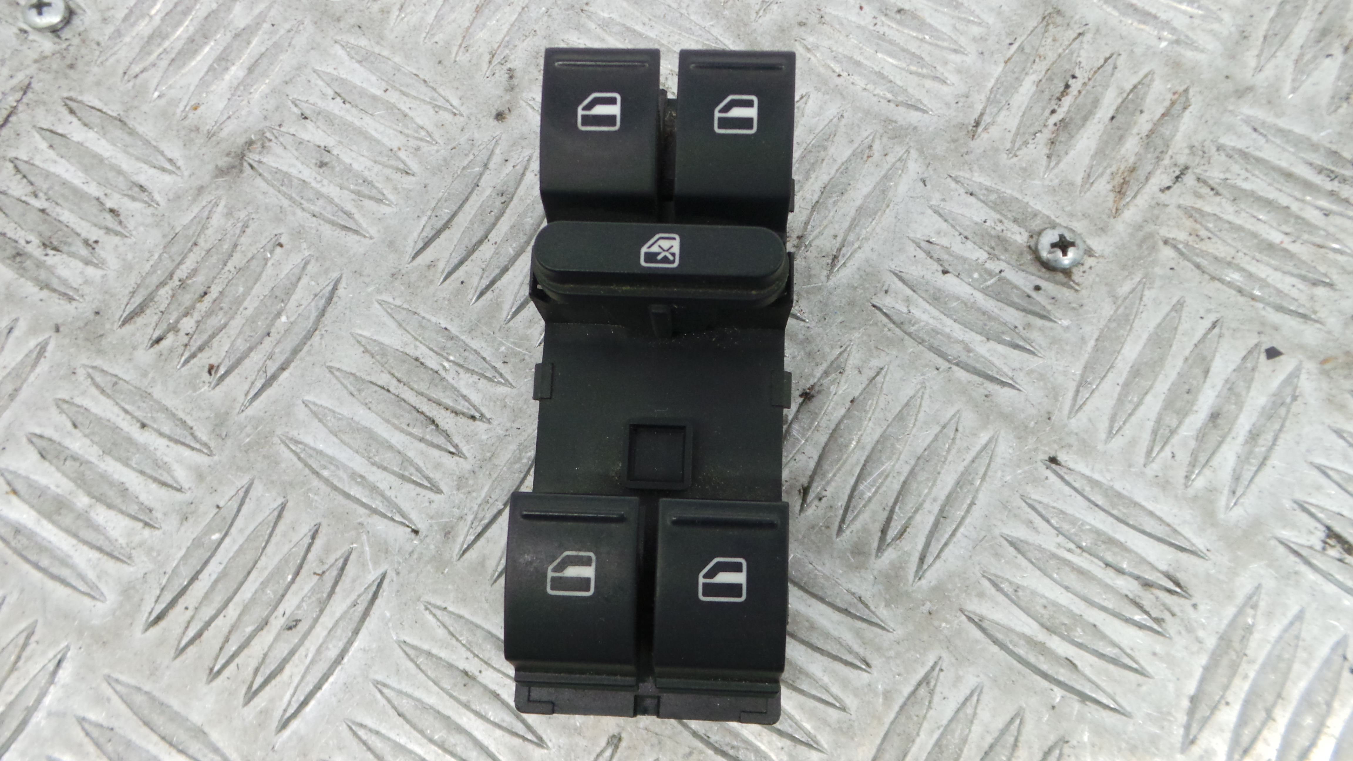 Interruptor / Comando Elevador Vidro Frente Esq  1K4959857B - SEAT IBIZA IV (6J5, 6P1), IBIZA Mk IV -36414189 Interruptor / Comando Elevador Vidro Frente Esq  1K4959857B - SEAT IBIZA IV (6J5, 6P1), IBIZA Mk IV -36414189