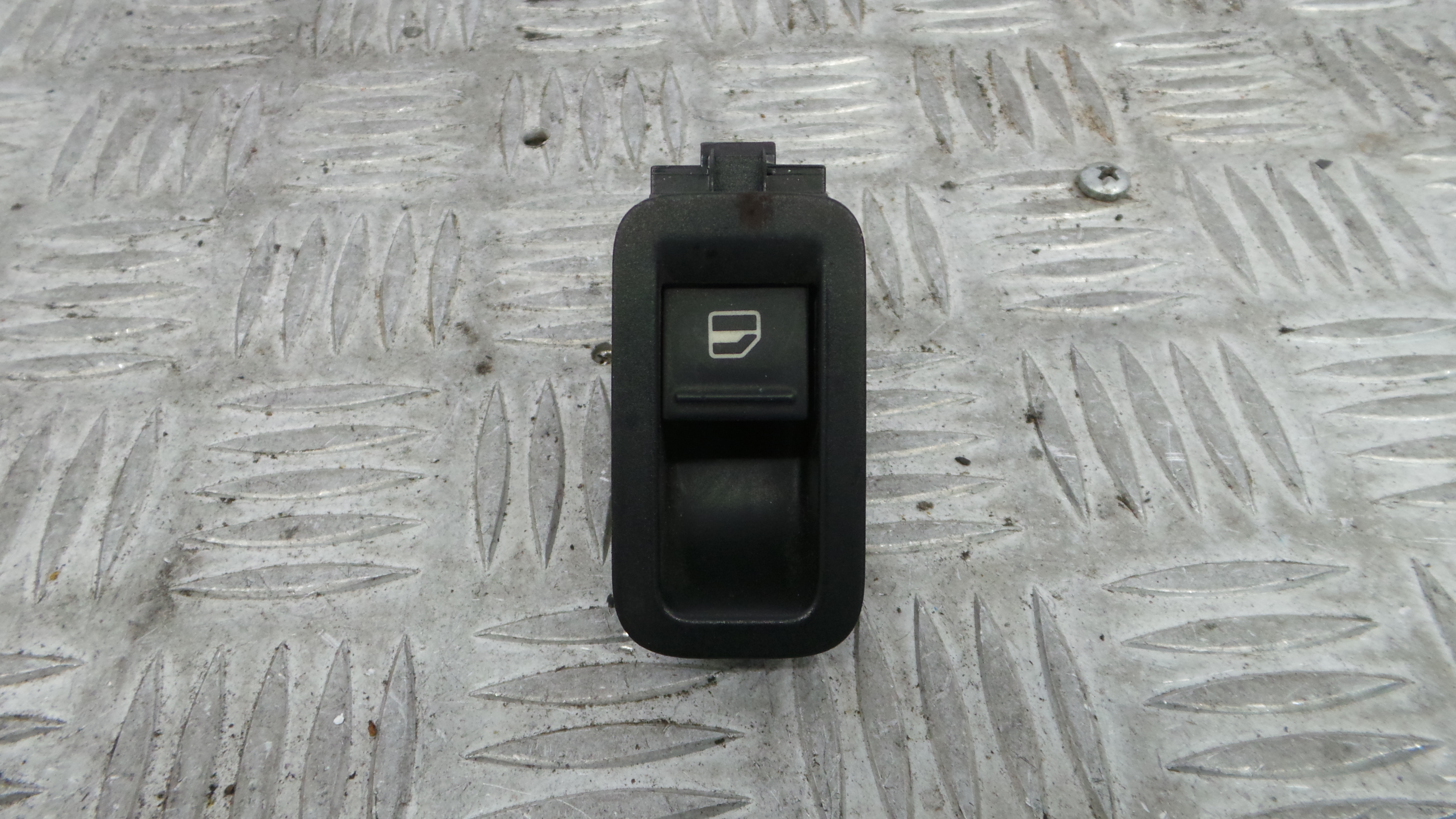 Interruptor / Comando Elevador Vidro Trás Esq 6R0867255B - VW POLO V (6R1, 6C1)-36414264
