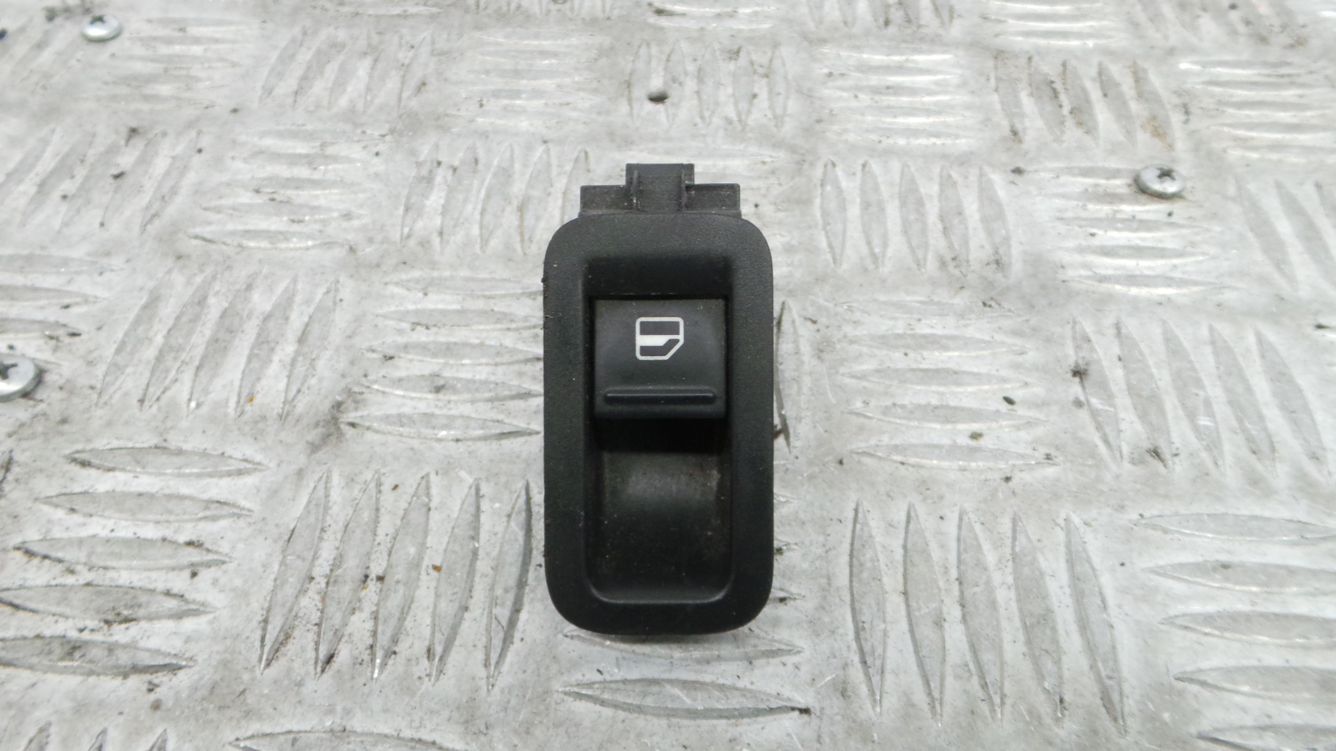 Interruptor / Comando Elevador Vidro Trás Dto 6R0867255B - VW POLO V (6R1, 6C1)-36414321