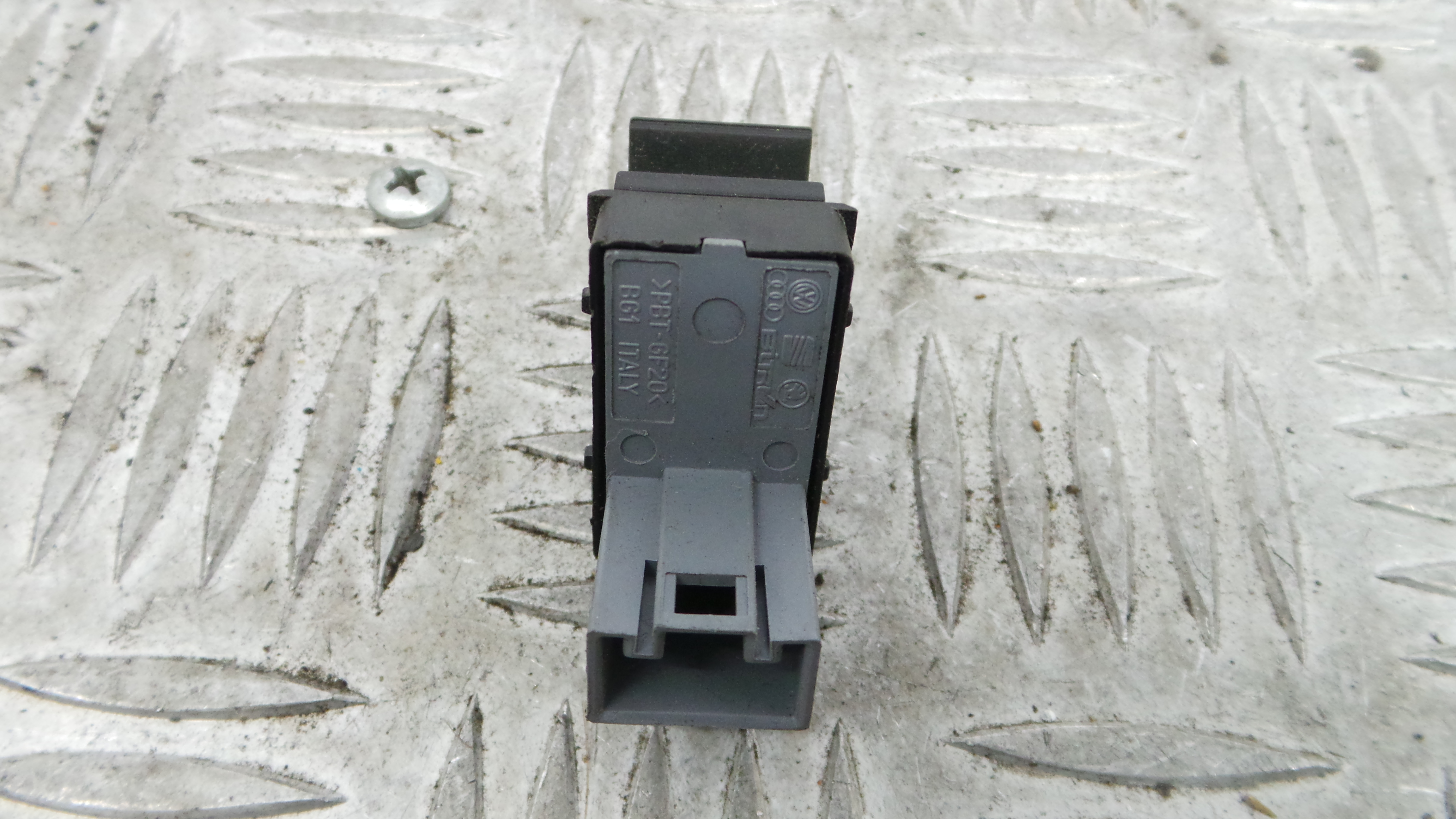 Interruptor / Comando Elevador Vidro Frente Dto  7L6959855B - SEAT IBIZA IV (6J5, 6P1), IBIZA Mk IV -36414380