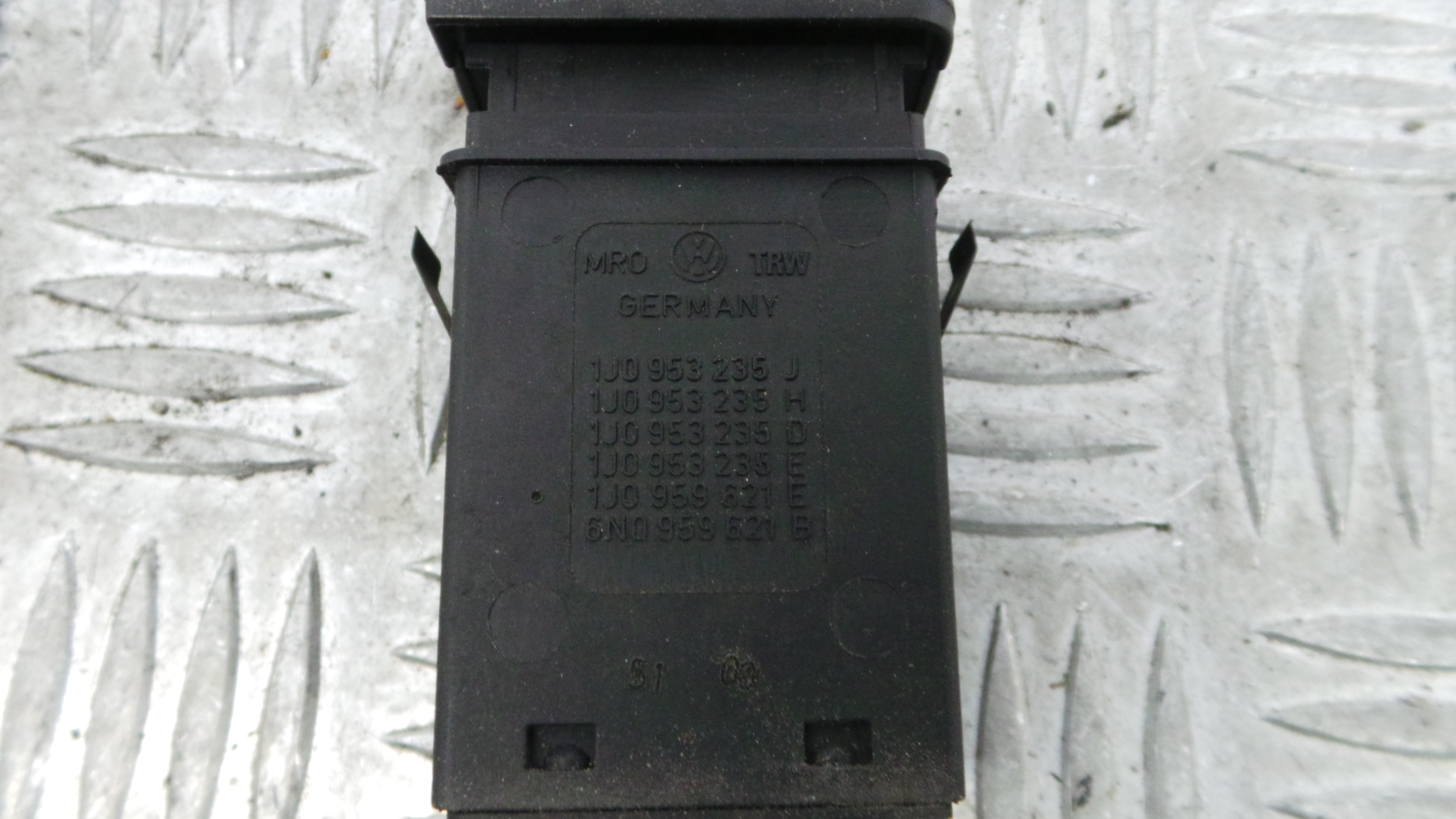 Comutador Interruptor Desembaciador Vidro 1J0953235J - VW GOLF IV (1J1), GOLF Mk IV (1J1)-36414405