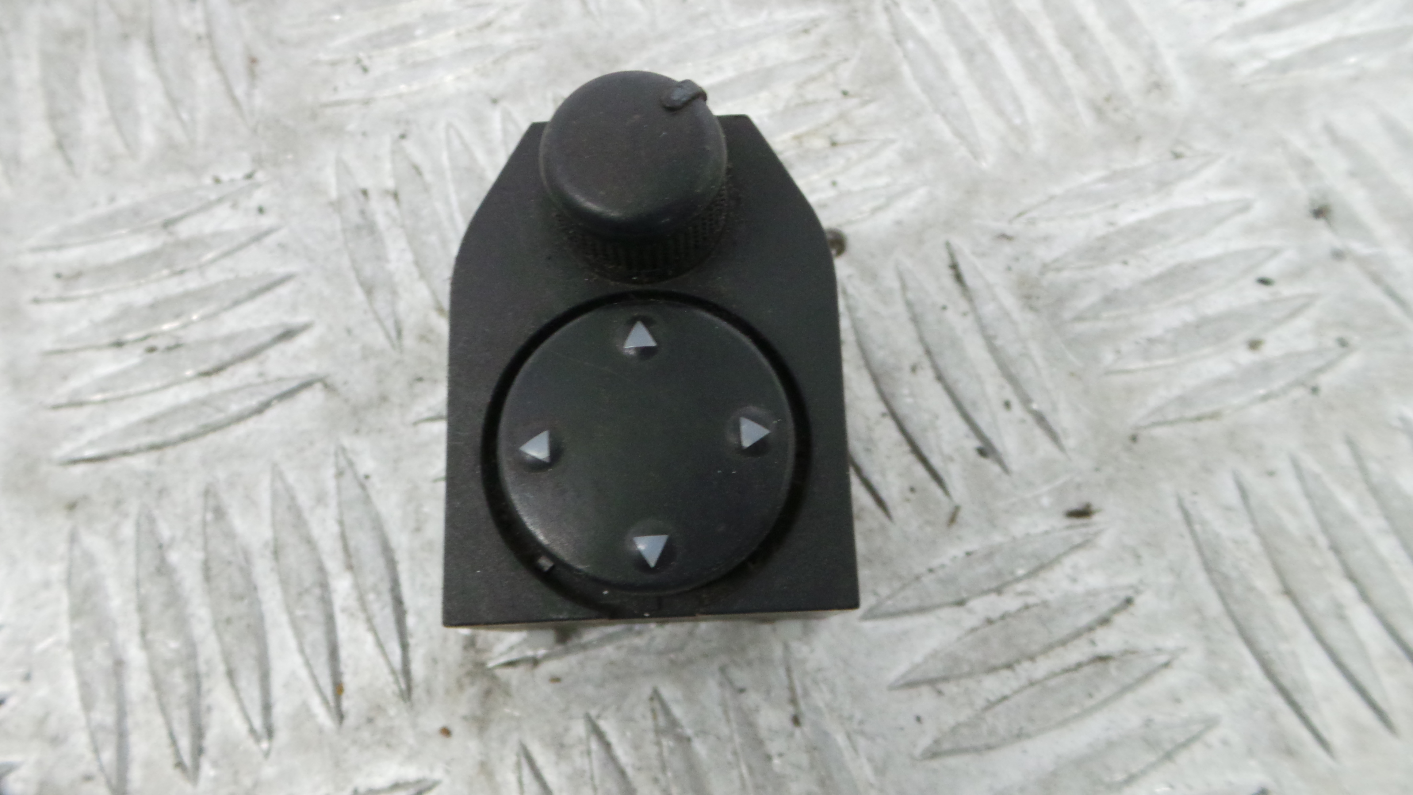 Comando Retrovisores 4D0959565H - AUDI A3 (8L1)-36418316 Comando Retrovisores 4D0959565H - AUDI A3 (8L1)-36418316