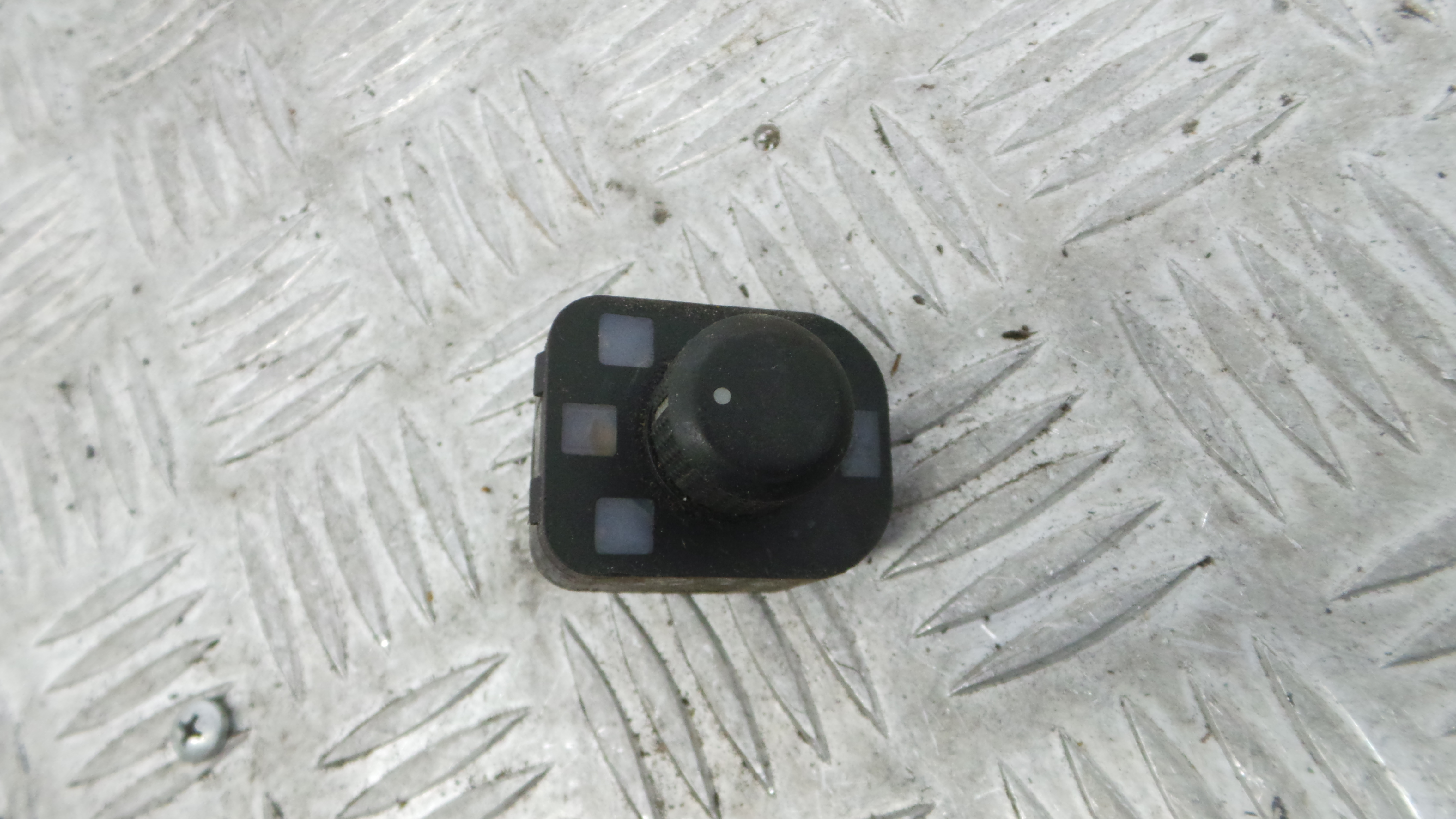 Comando Retrovisores 6K1959565A - SEAT IBIZA II (6K1), IBIZA Mk II (6K1)-36418330