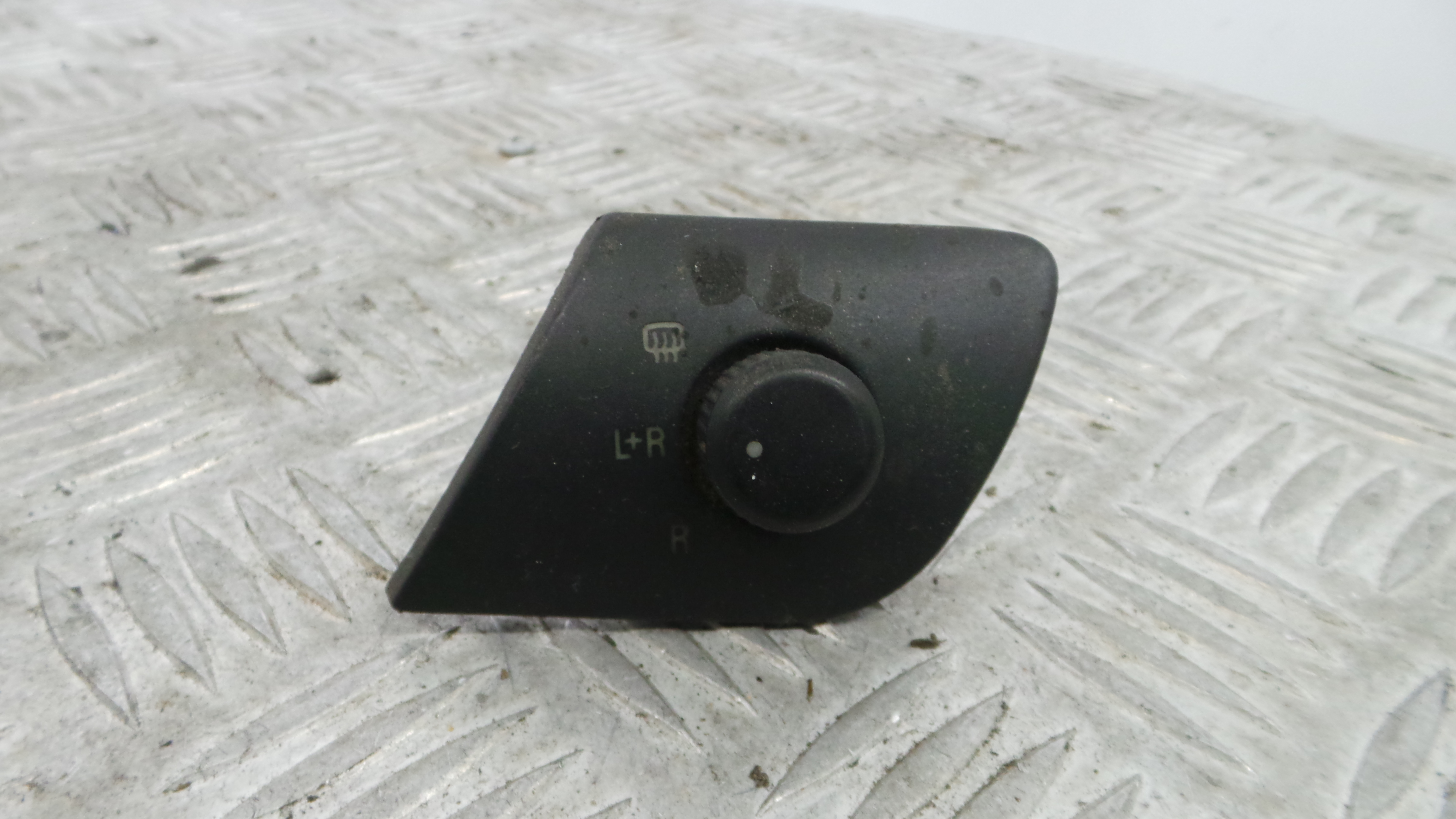 Comando Retrovisores 6Y1959565D - SKODA FABIA I (6Y2)-36418347 Comando Retrovisores 6Y1959565D - SKODA FABIA I (6Y2)-36418347