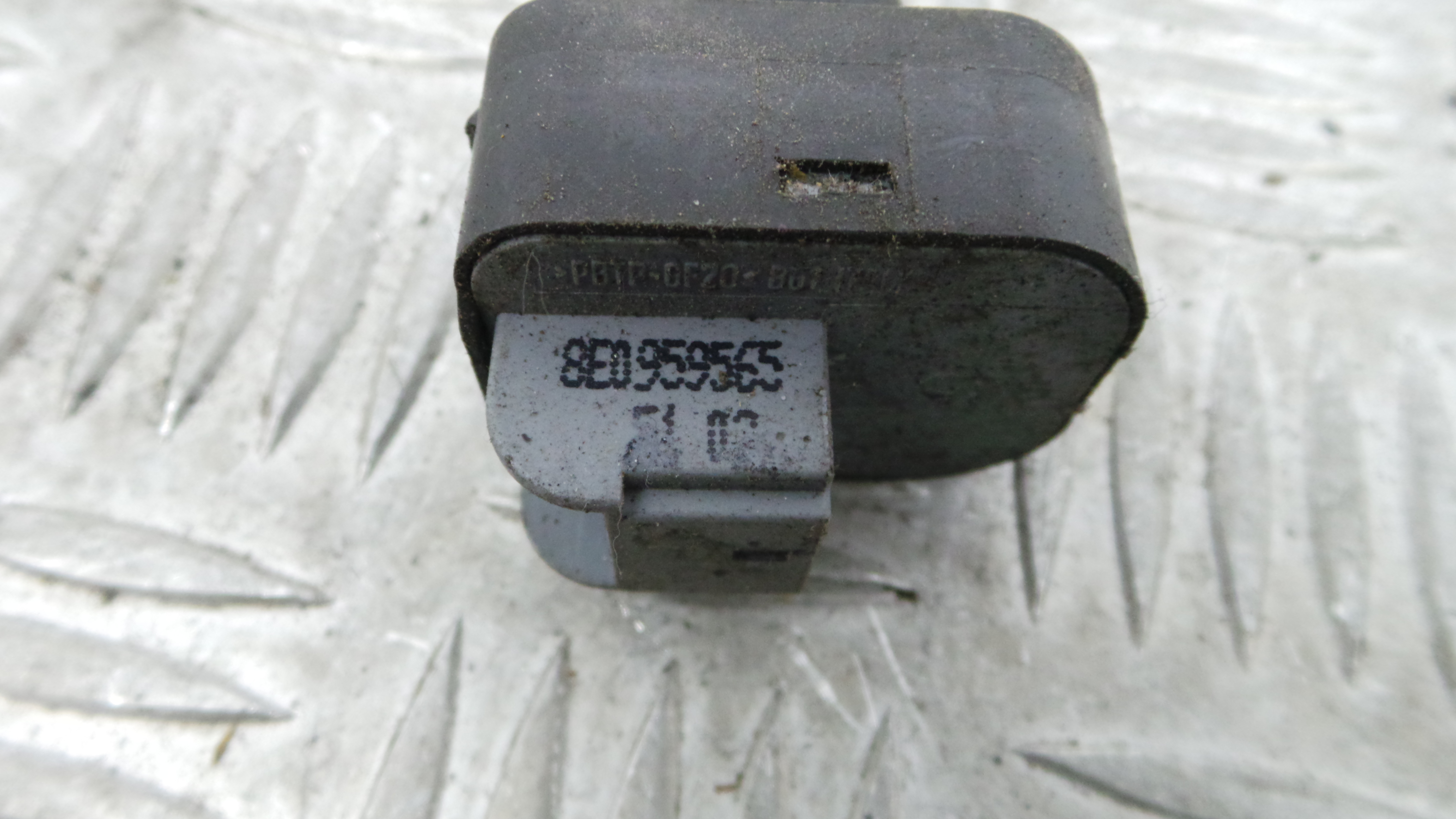 Comando Retrovisores 8E0959565 - AUDI A4 B7 (8EC)-36418368