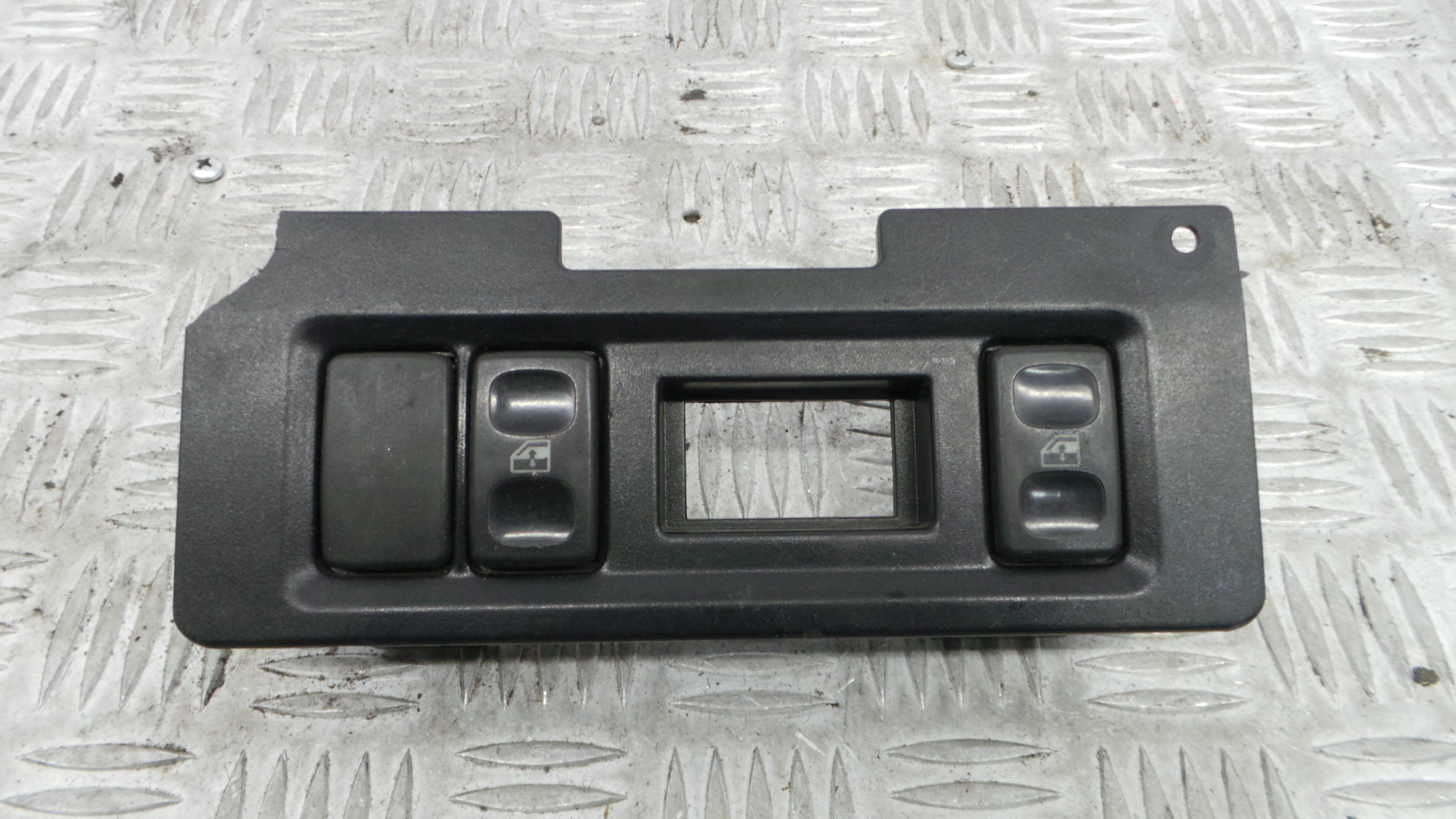 Interruptor / Comando Elevador Vidro Frente Esq  6N0857061 - VW POLO III (6N1)-36418378