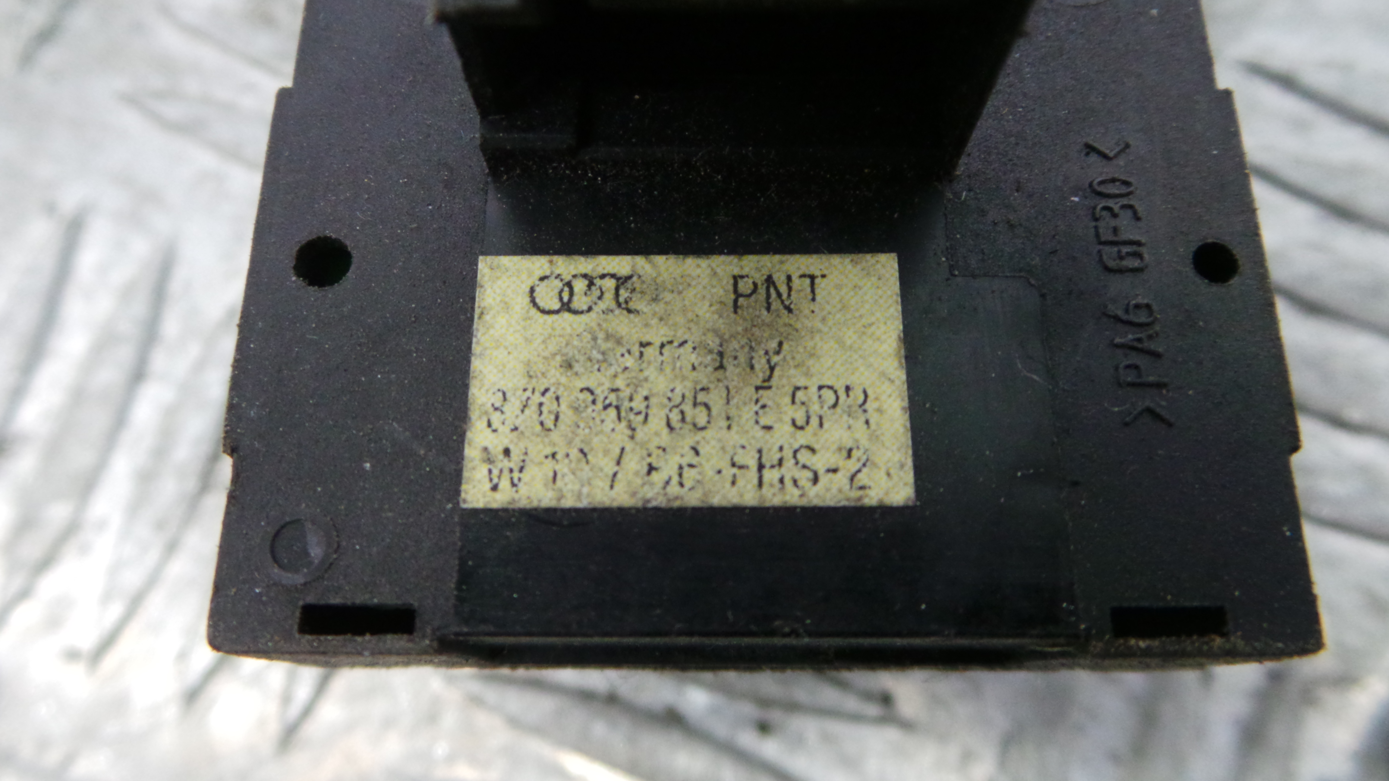 Interruptor / Comando Elevador Vidro Frente Esq 8Z0959851E - AUDI A3 (8P1)-36418483