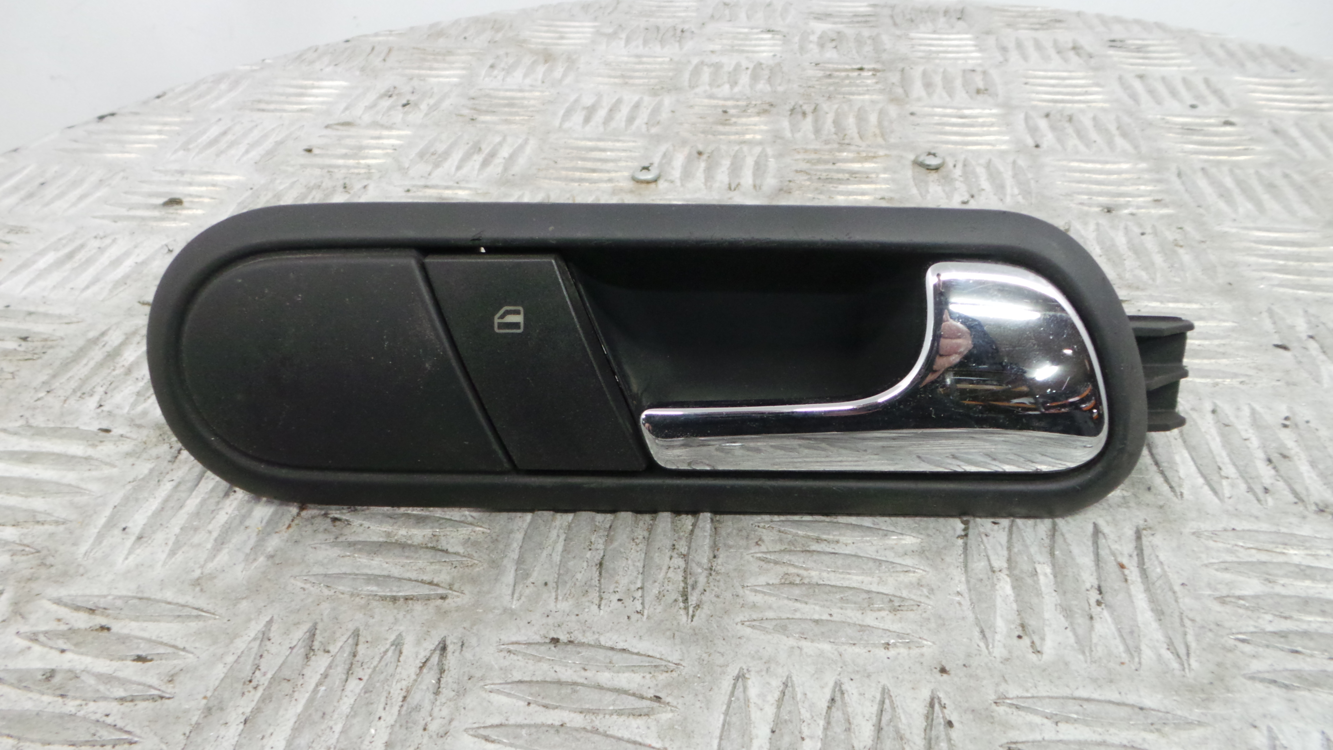 Puxador Interior Frente Direita 6L1837114C - SEAT IBIZA III (6L1), IBIZA Mk III (6L1)-36418507