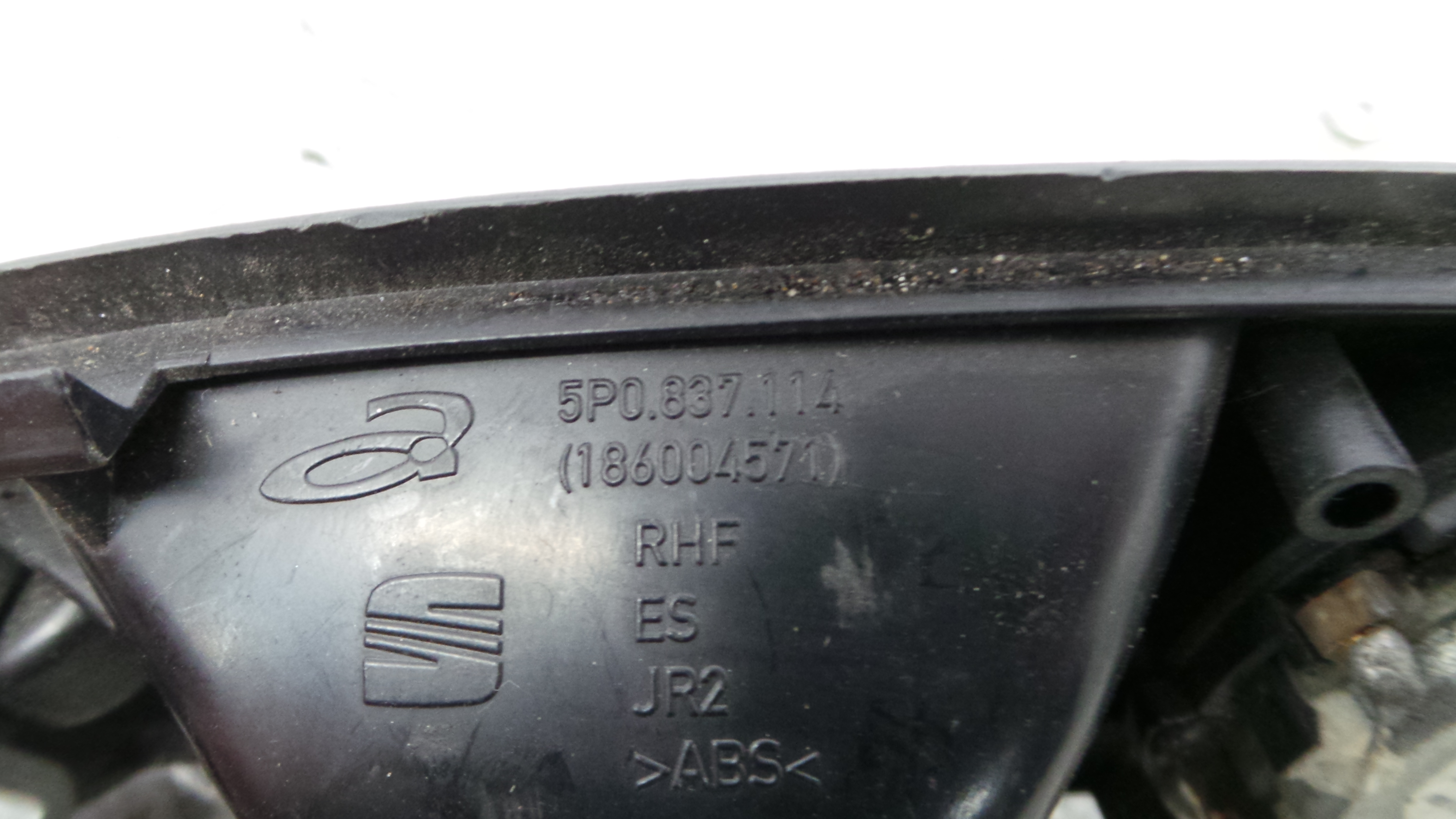 Puxador Interior Traseiro Direita 5P0837114 - SEAT LEON (1P1)-36418521