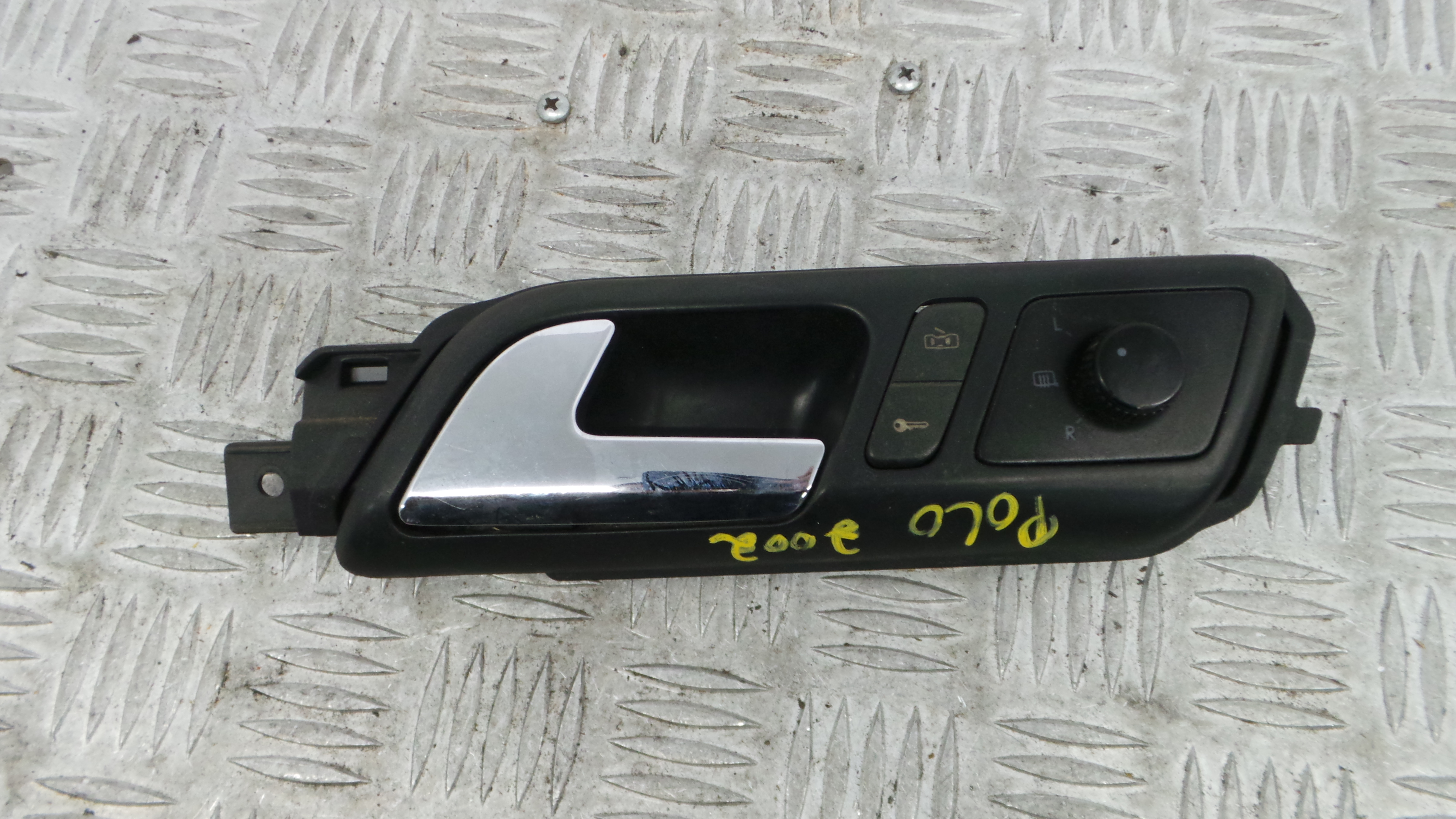 Puxador Interior Frente Esquerdo 6Q1837247G - VW POLO (9N_, 9A_)-36418541