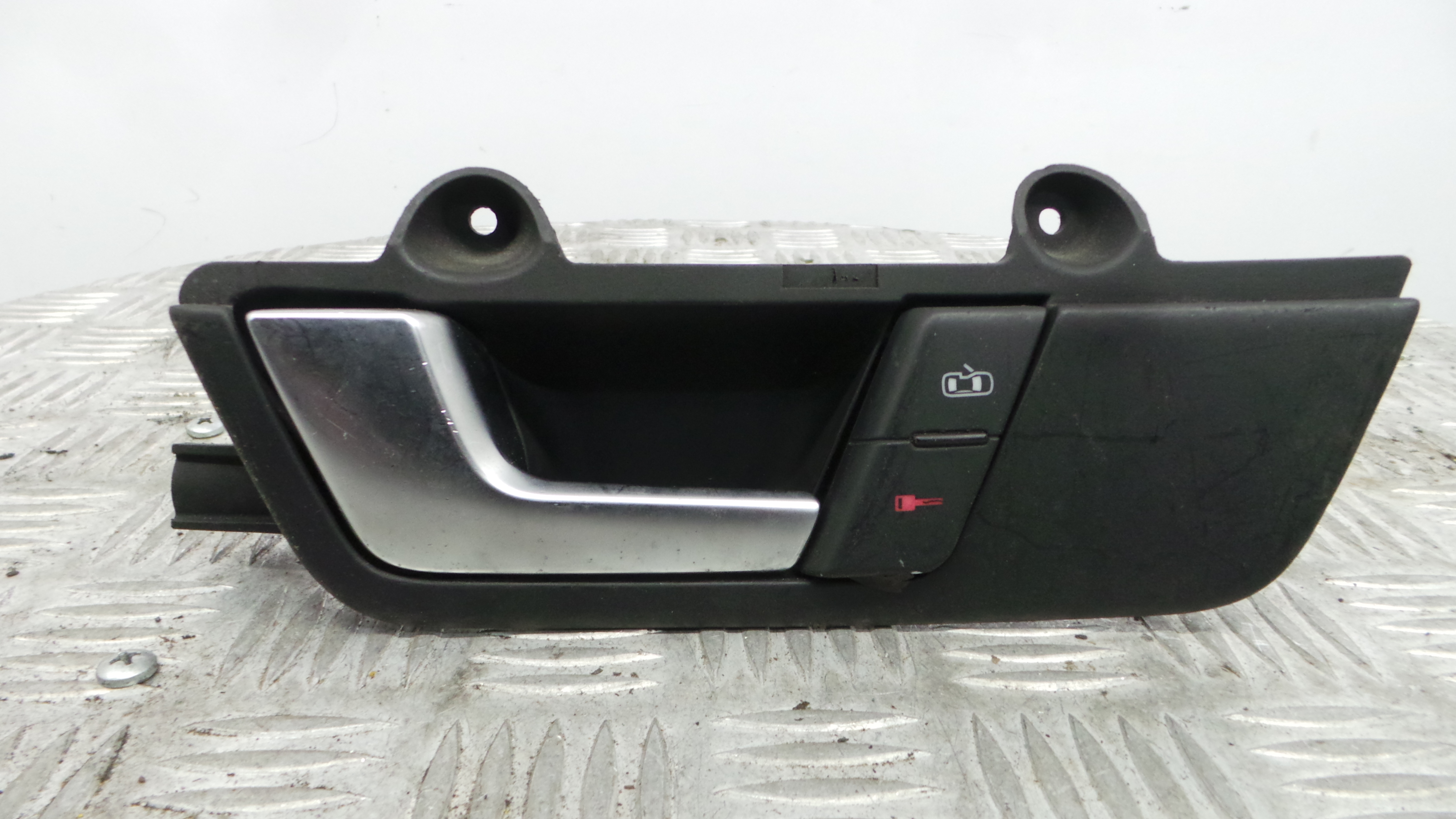 Puxador Interior Frente Esquerdo 8E1837019F - AUDI A4 B6 (8E2)-36418569