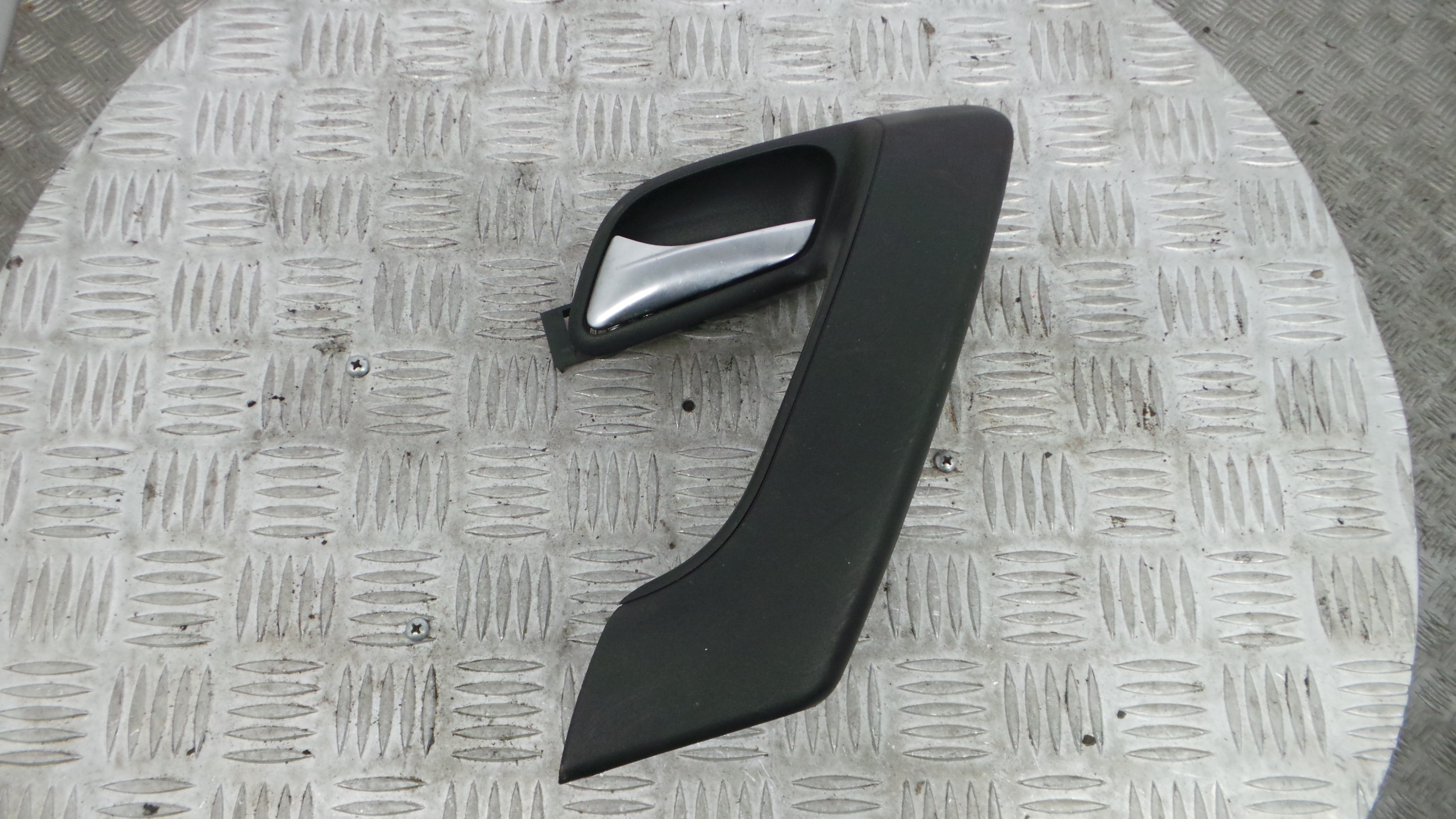 Puxador Interior Traseiro Esquerdo  6R0867179G - VW POLO V (6R1, 6C1)-36418576