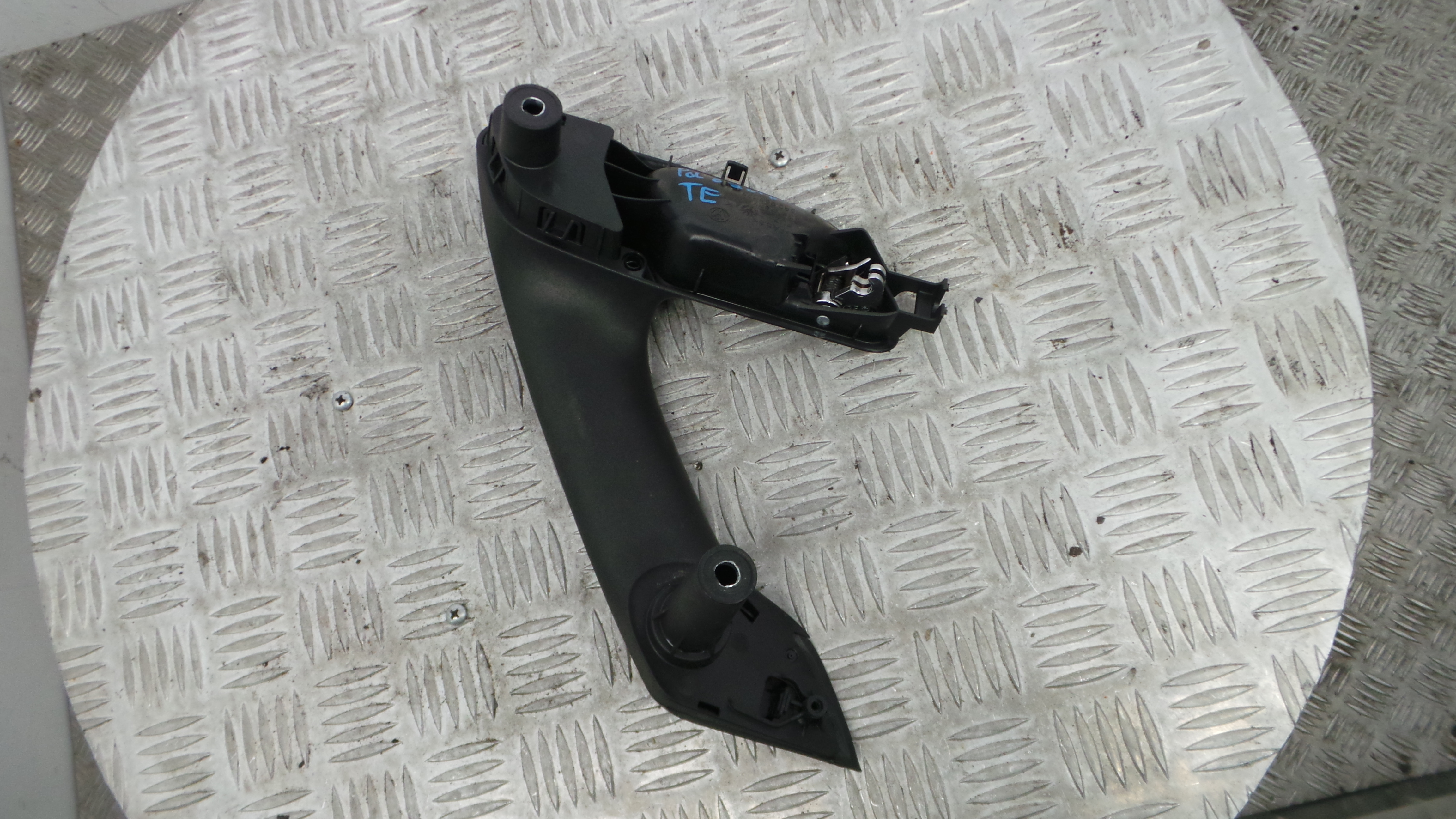 Puxador Interior Traseiro Esquerdo  6R0867179G - VW POLO V (6R1, 6C1)-36418576