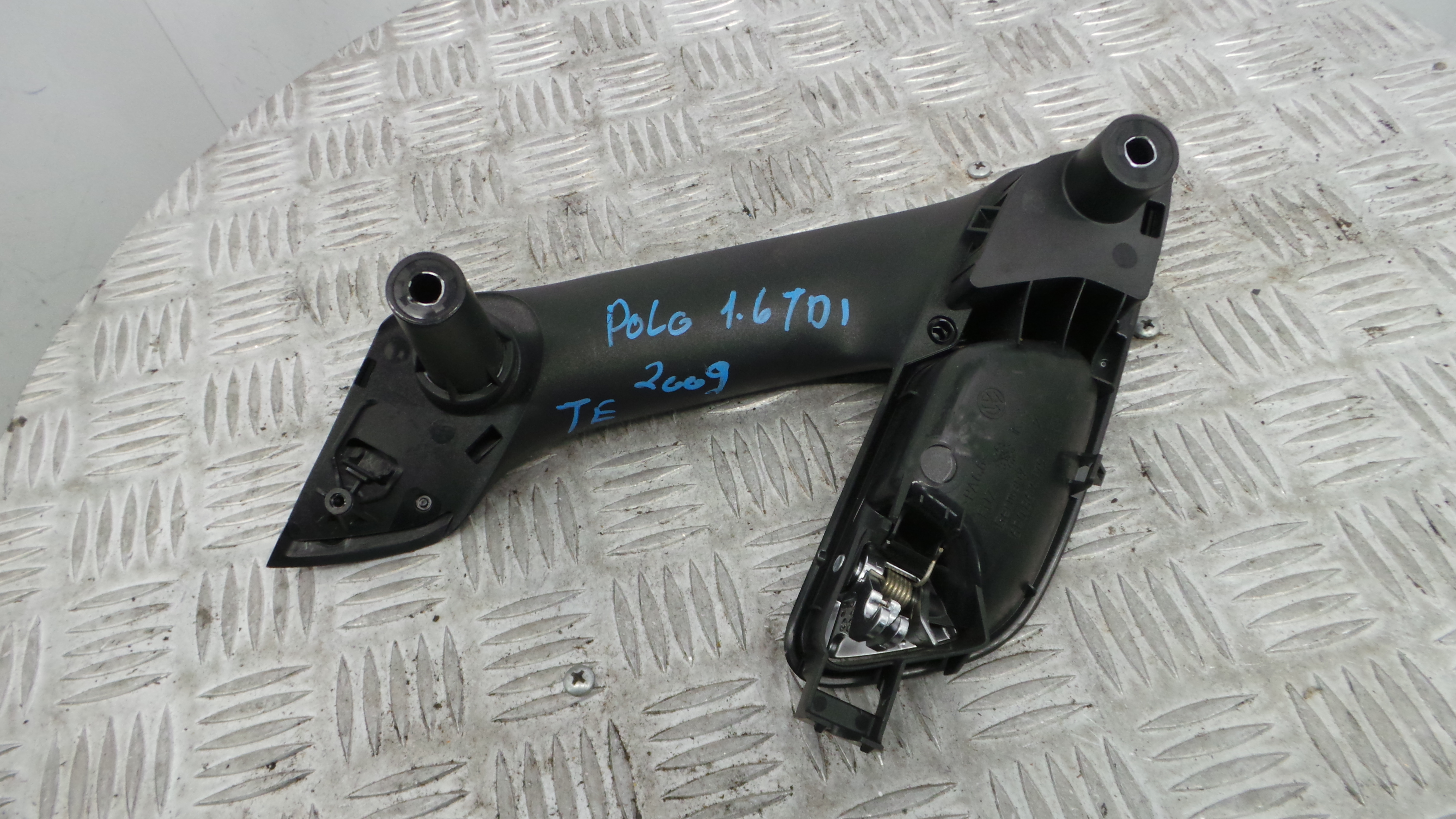 Puxador Interior Traseiro Esquerdo  6R0867179G - VW POLO V (6R1, 6C1)-36418674