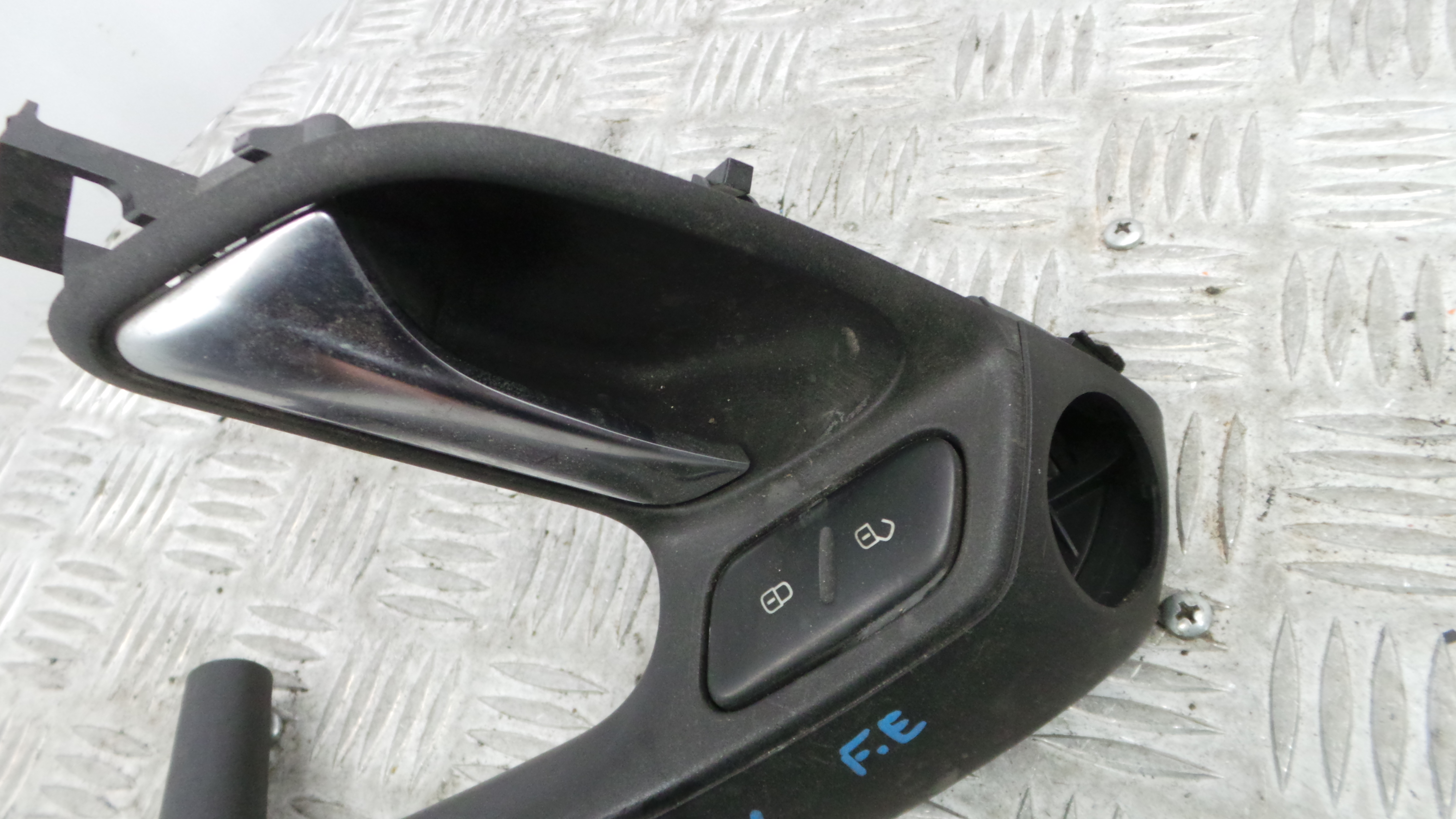 Puxador Interior Frente Esquerdo 6R0867179H - VW POLO V (6R1, 6C1)-36418686