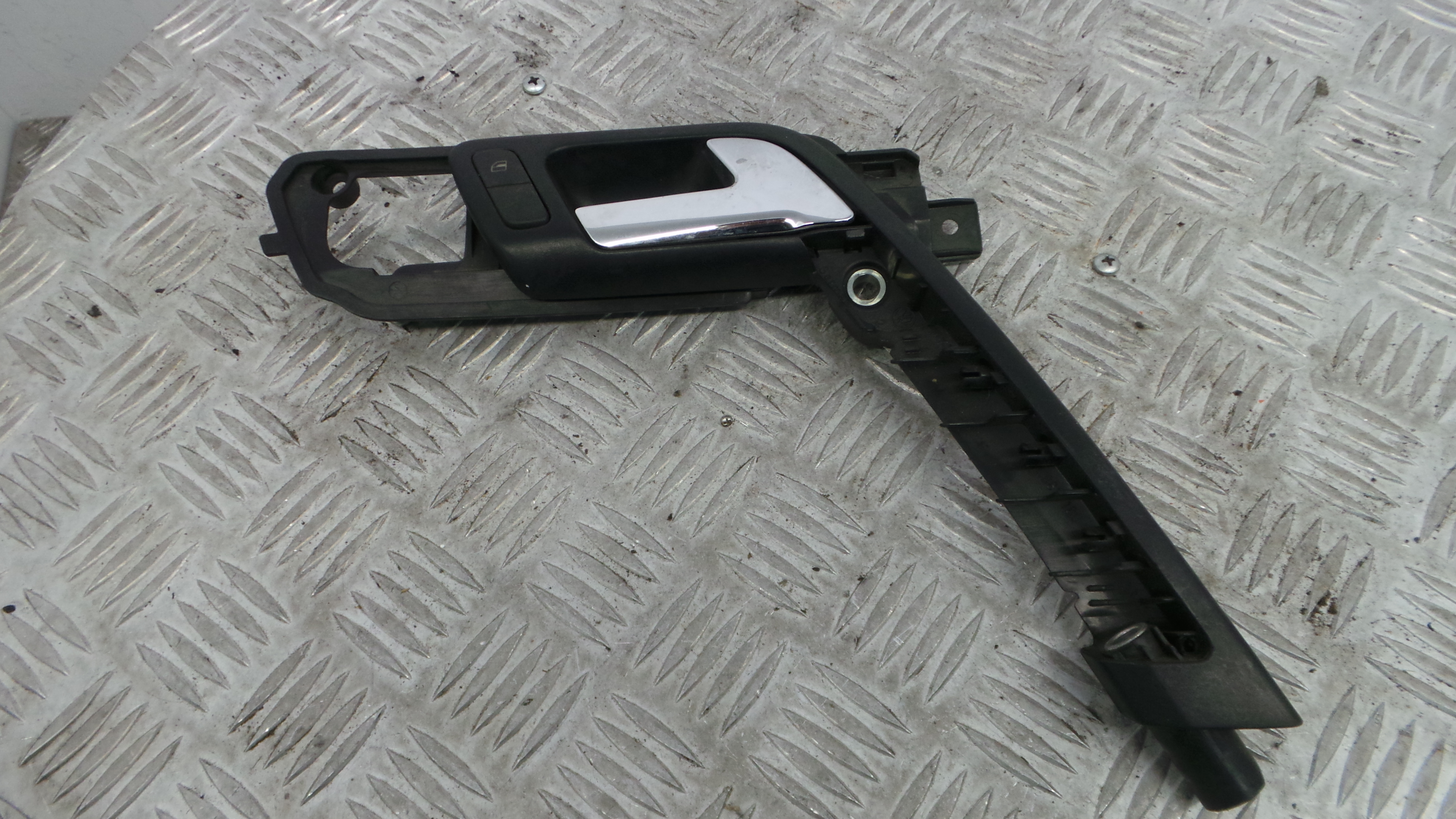 Puxador Interior Frente Direita 8Q0837174E - VW POLO (9N_, 9A_)-36418690