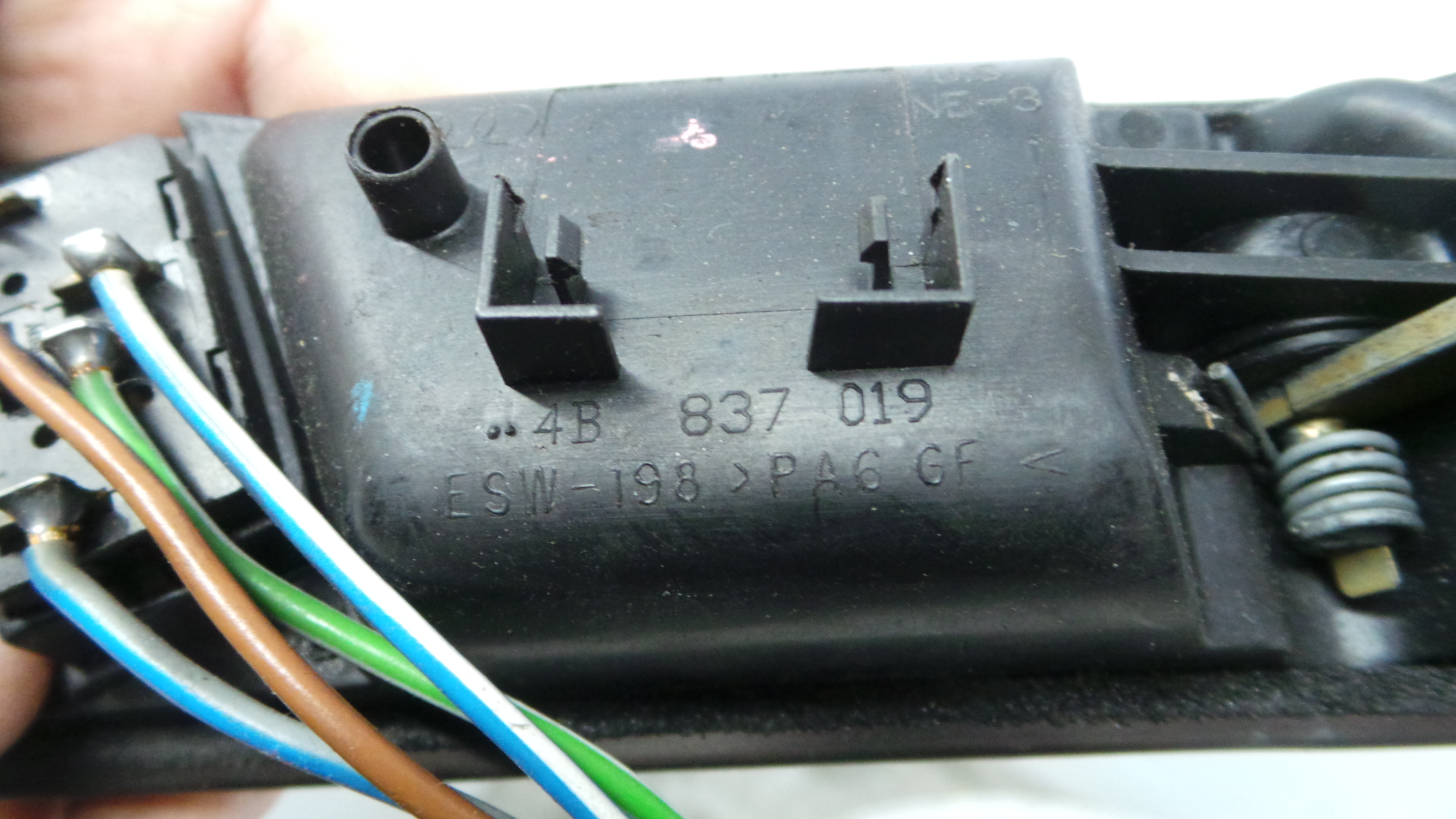 Puxador Interior Frente Esquerdo 4B837019 - AUDI A6 C5 (4B2)-36418697