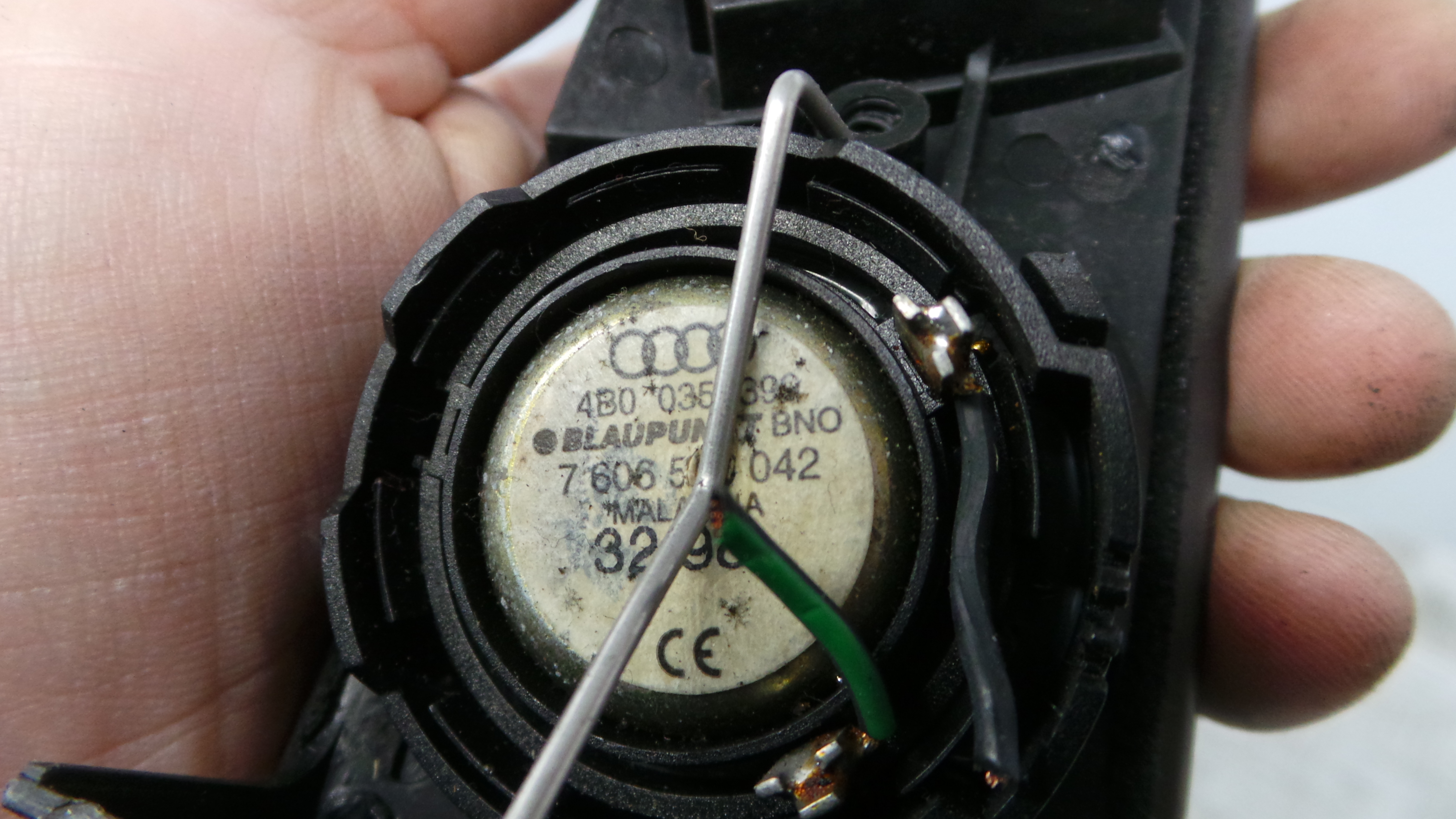 Puxador Interior Frente Esquerdo 4B837019 - AUDI A6 C5 (4B2)-36418697