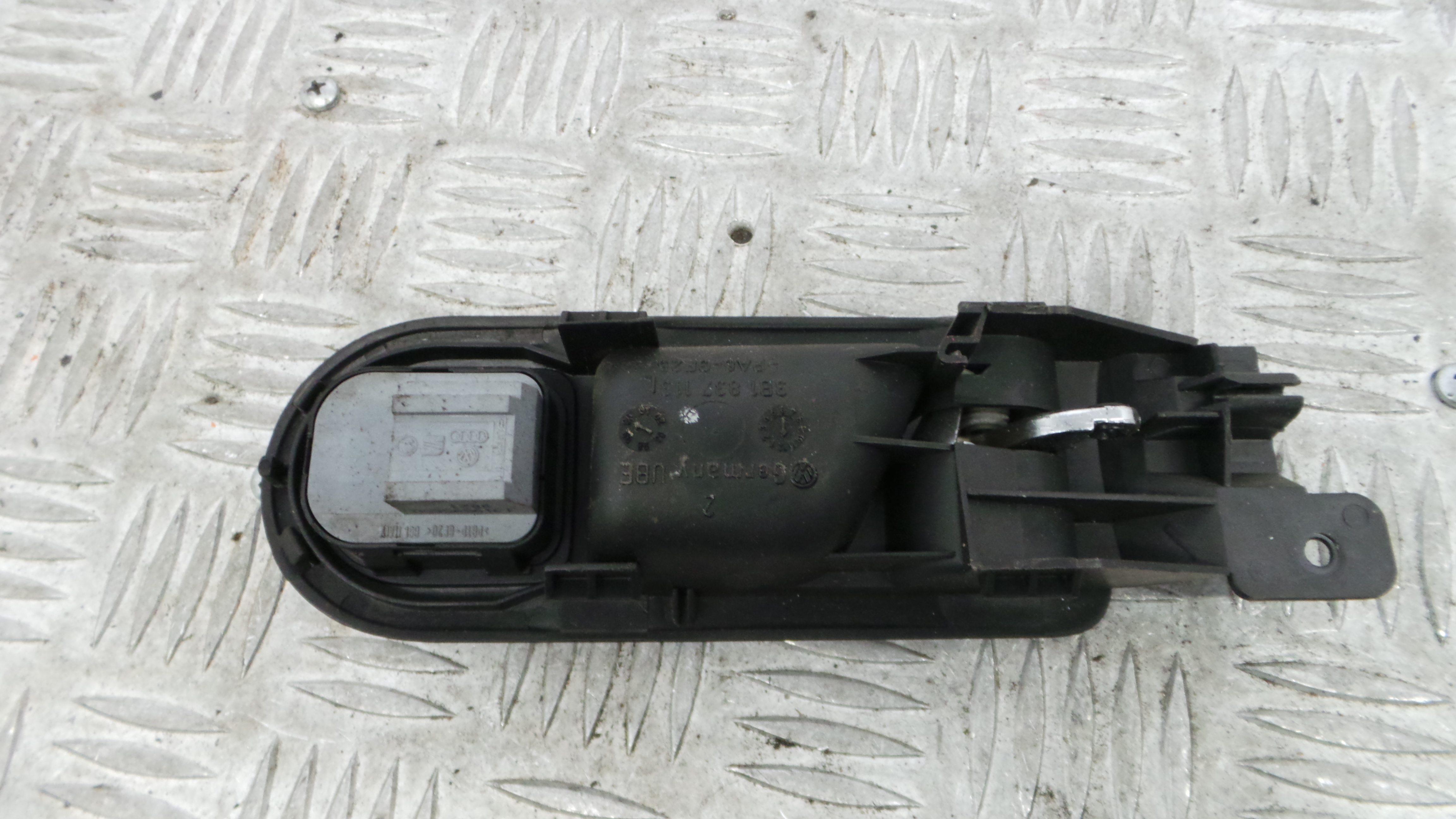 Puxador Interior Frente Esquerdo 3B1837113 - VW GOLF IV (1J1), GOLF Mk IV (1J1)-36418725