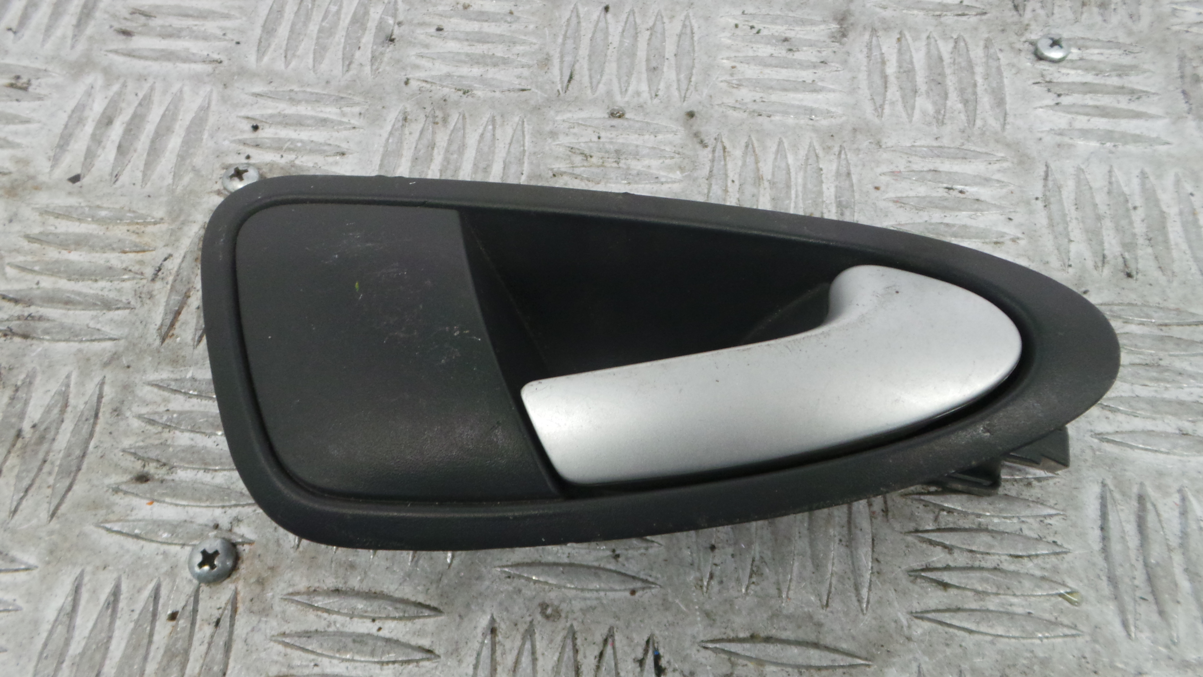 Puxador Interior Frente Direita 6J1837114A - SEAT IBIZA IV (6J5, 6P1), IBIZA Mk IV (6J5, 6P1)-36419134