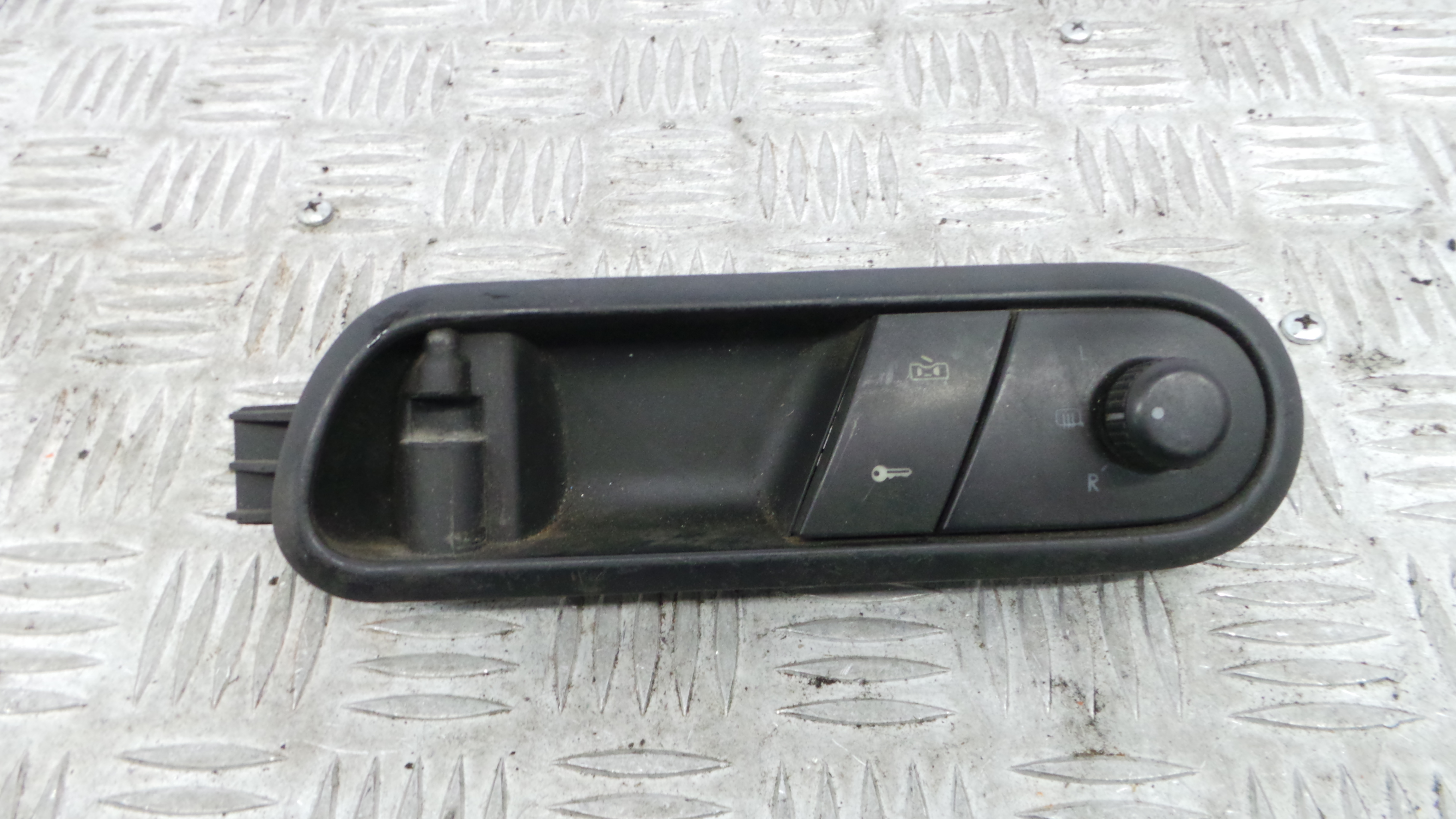 Puxador Interior Frente Esquerdo 6L1837113B - SEAT IBIZA III (6L1), IBIZA Mk III (6L1)-36419149