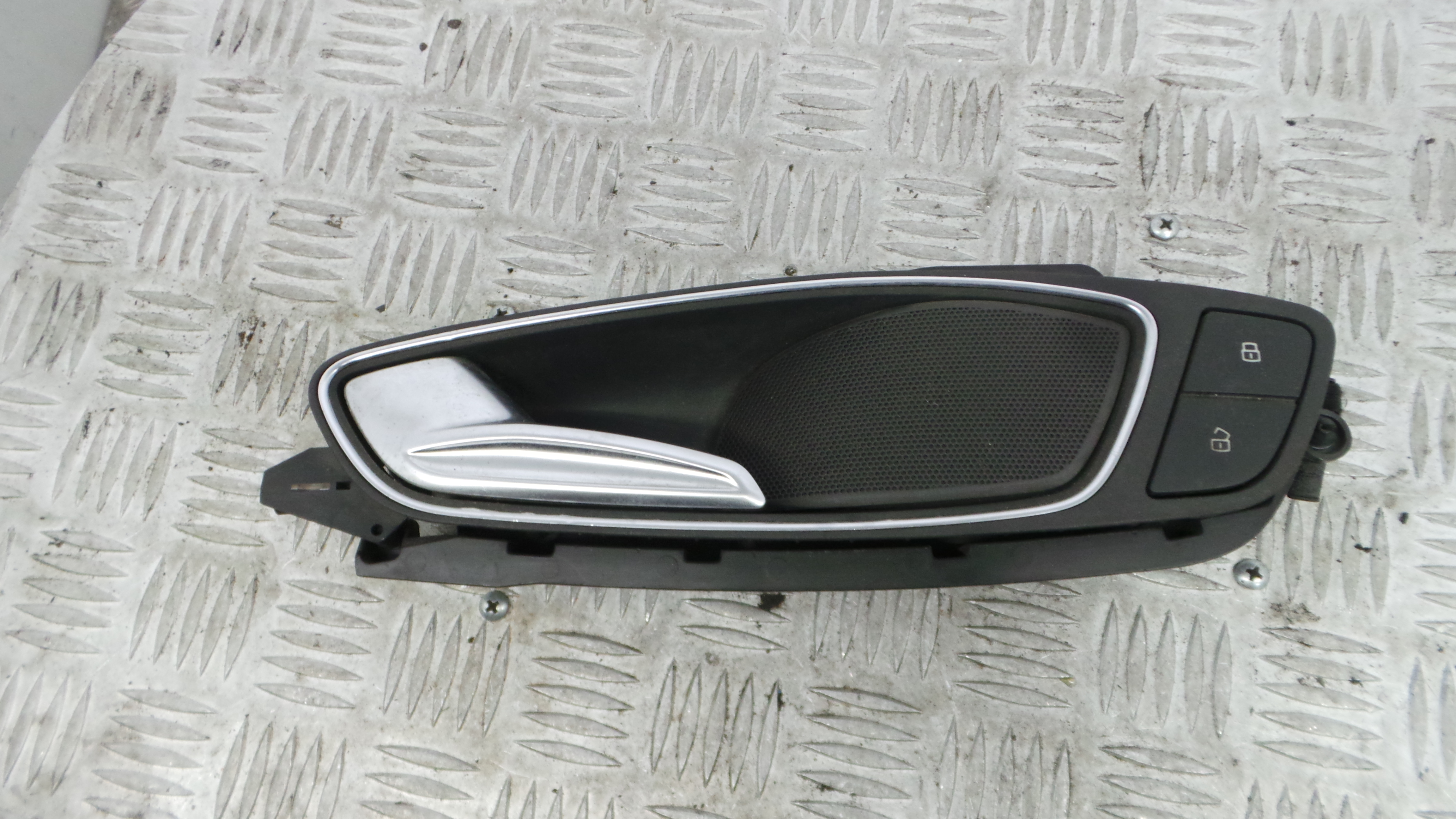 Puxador Interior Frente Esquerdo 8X0868783 - AUDI A1 (8X1, 8XK)-36419182