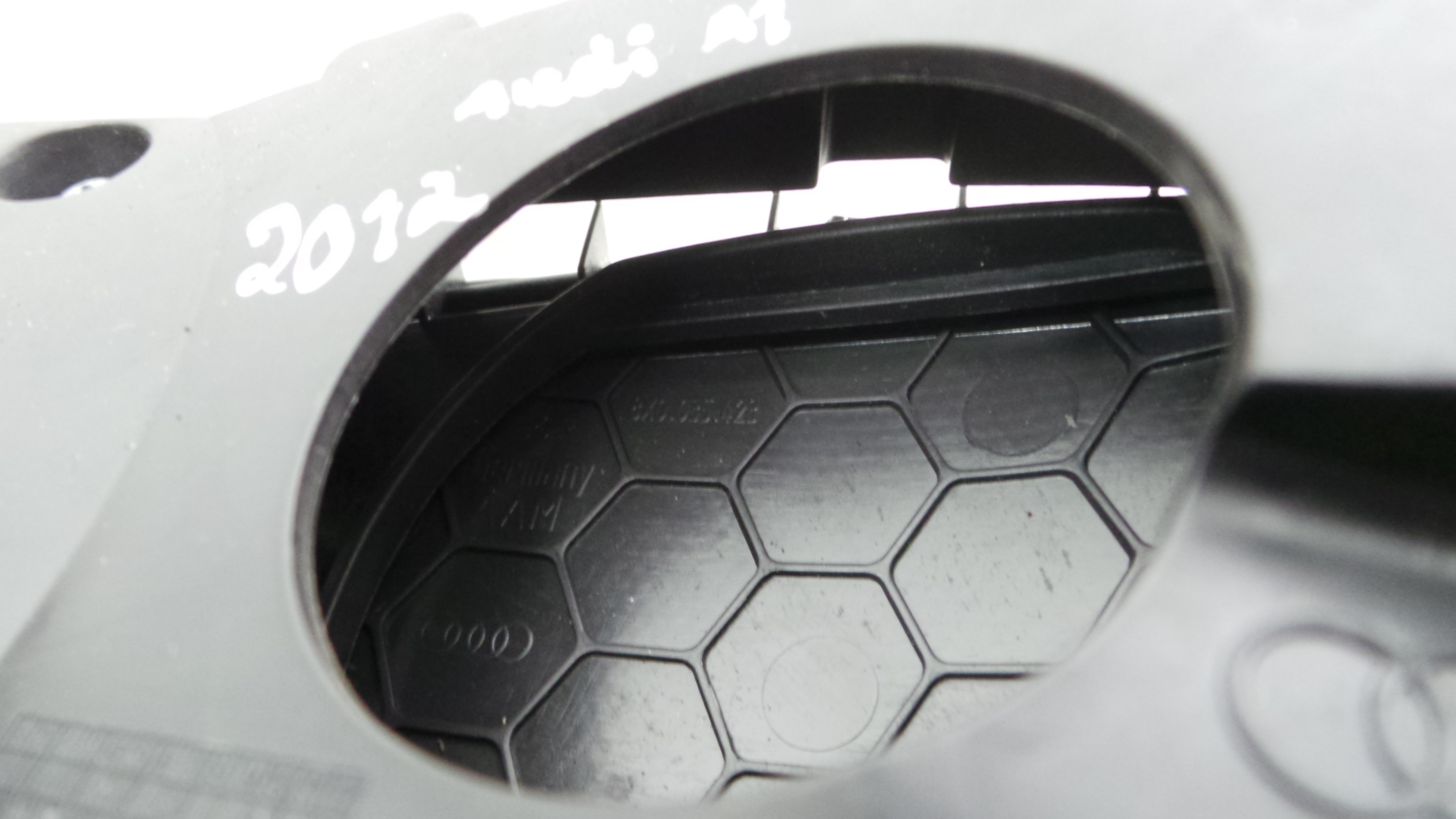 Puxador Interior Frente Esquerdo 8X0868783 - AUDI A1 (8X1, 8XK)-36419182