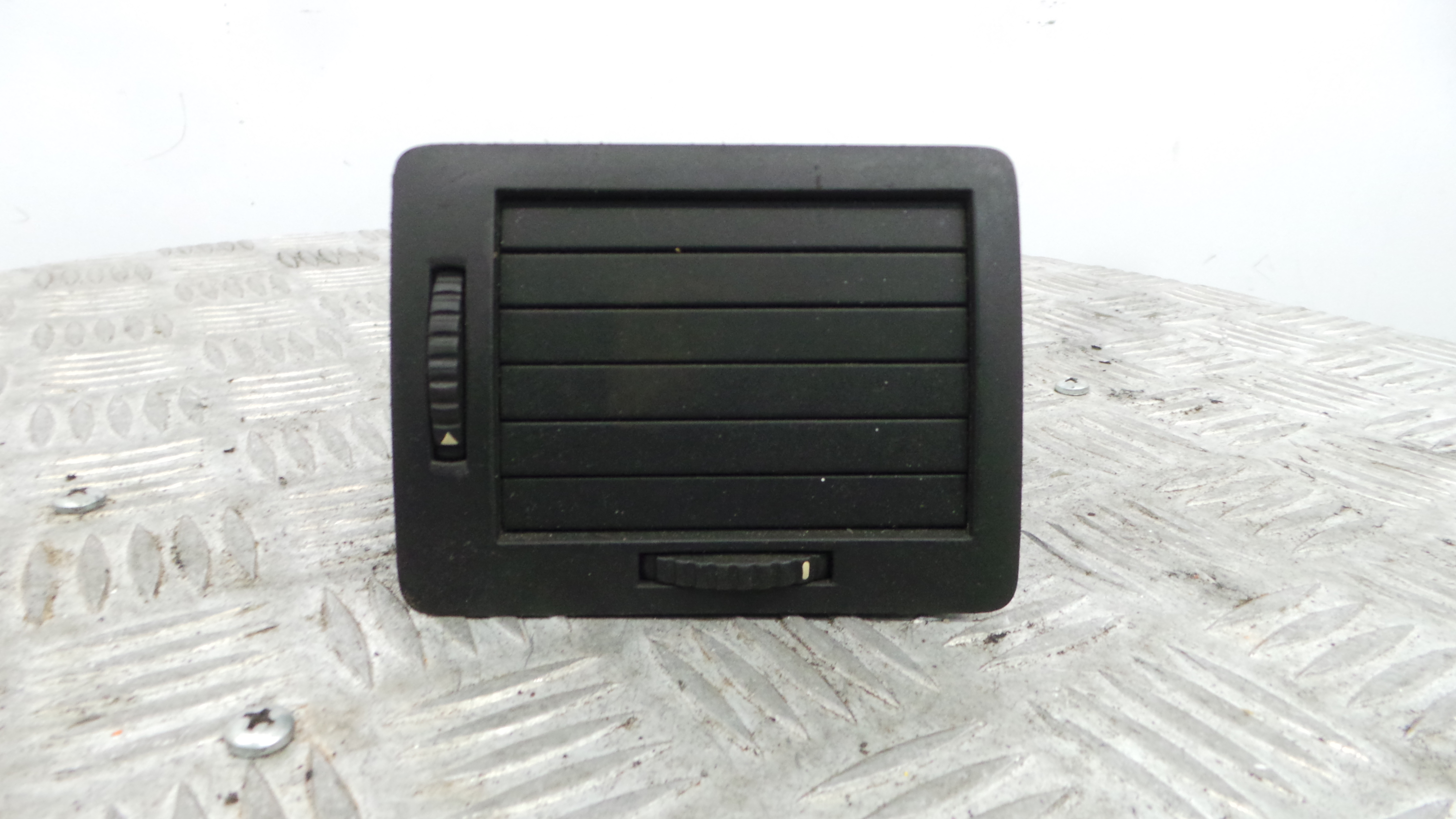 Grelha da Sofagem 6Y0819702 - SKODA FABIA I (6Y2)-36419478 Grelha da Sofagem 6Y0819702 - SKODA FABIA I (6Y2)-36419478