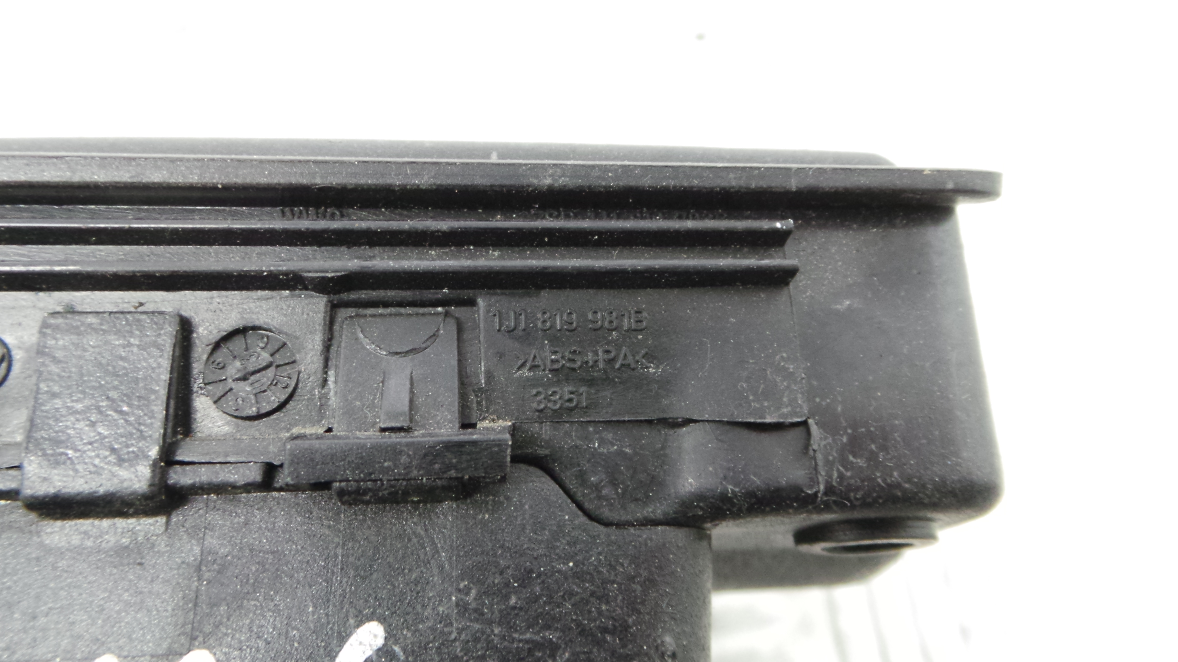 Grelha da Sofagem 1J1815715A - VW GOLF IV (1J1), GOLF Mk IV (1J1)-36419484