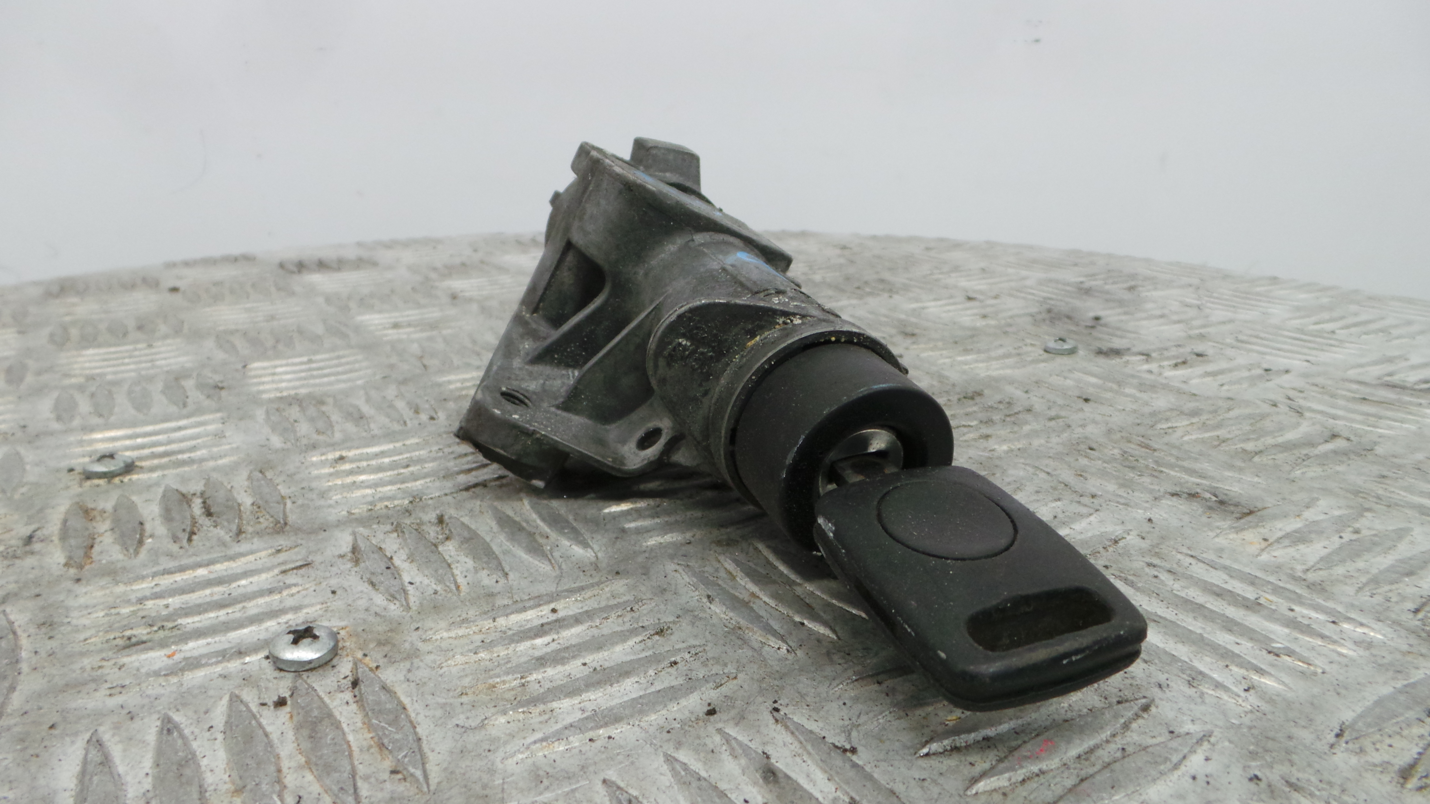 Canhão de ignição 4B0905851C - AUDI A3 (8L1)-36419703