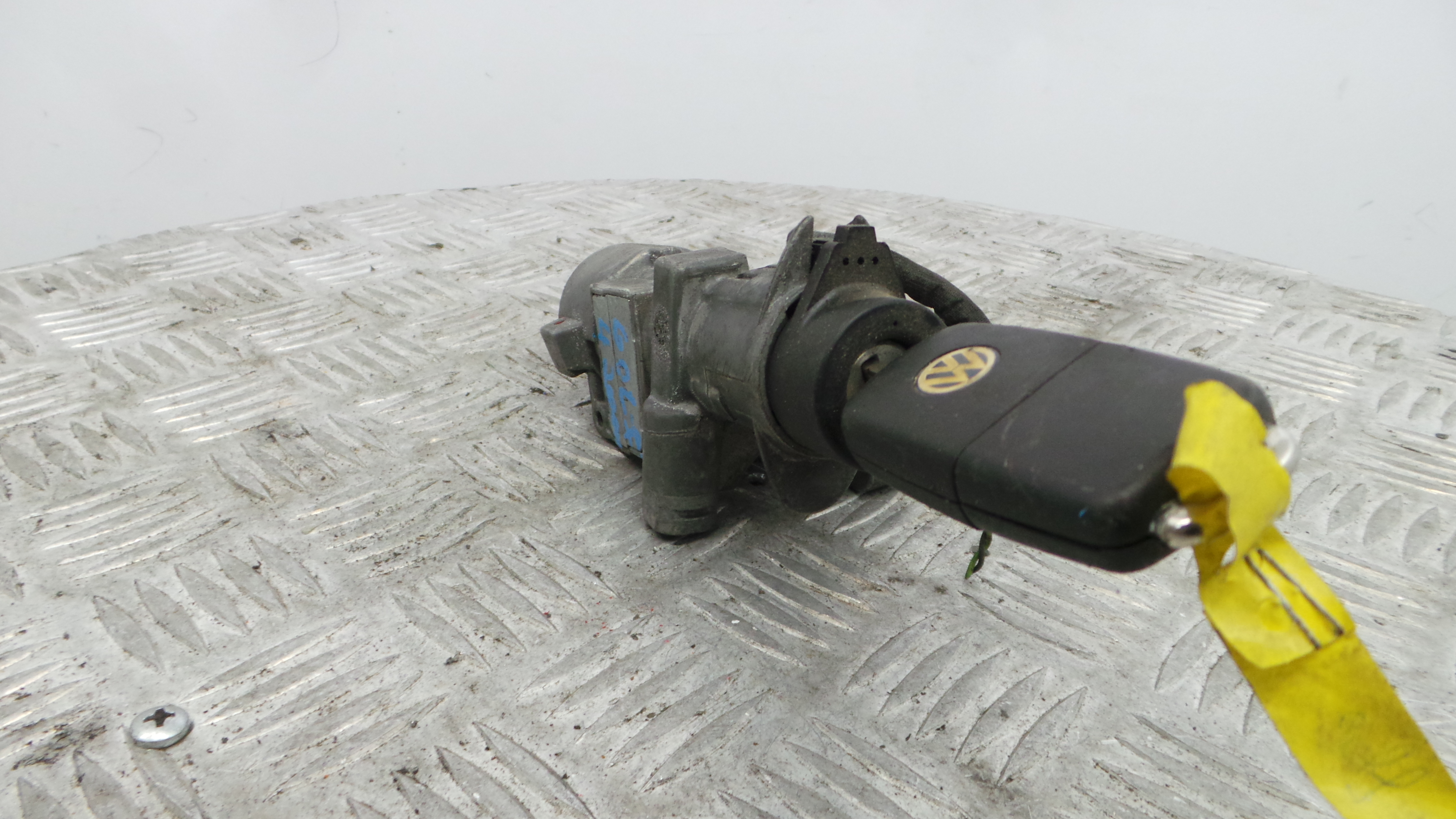 Canhão de ignição 4B0905851B - VW GOLF IV (1J1), GOLF Mk IV (1J1)-36419712