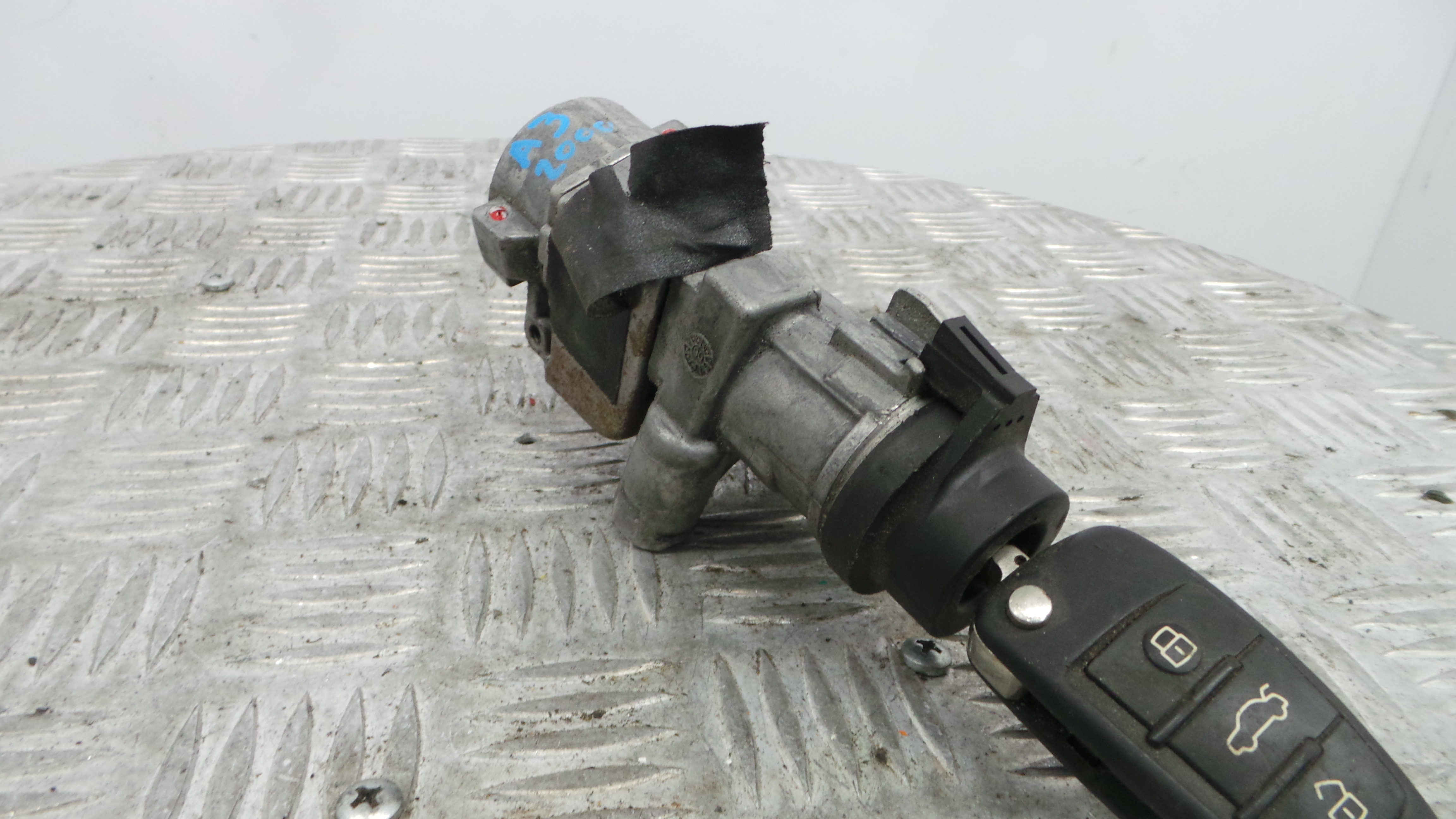 Canhão de ignição 4B0905851P - AUDI A3 (8L1)-36419718