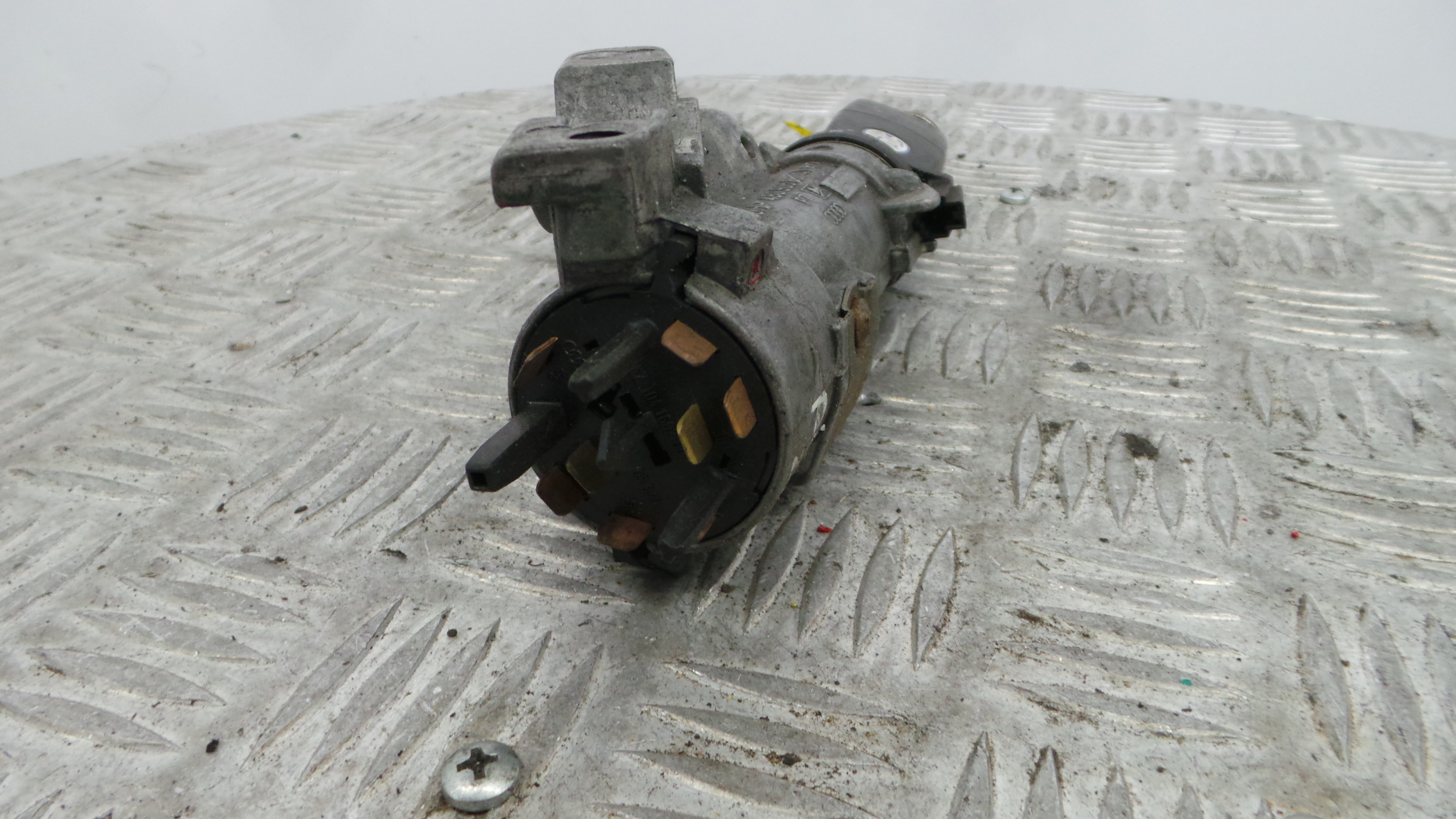 Canhão de ignição 4B0905851Q - VW POLO (9N_, 9A_)-36419727